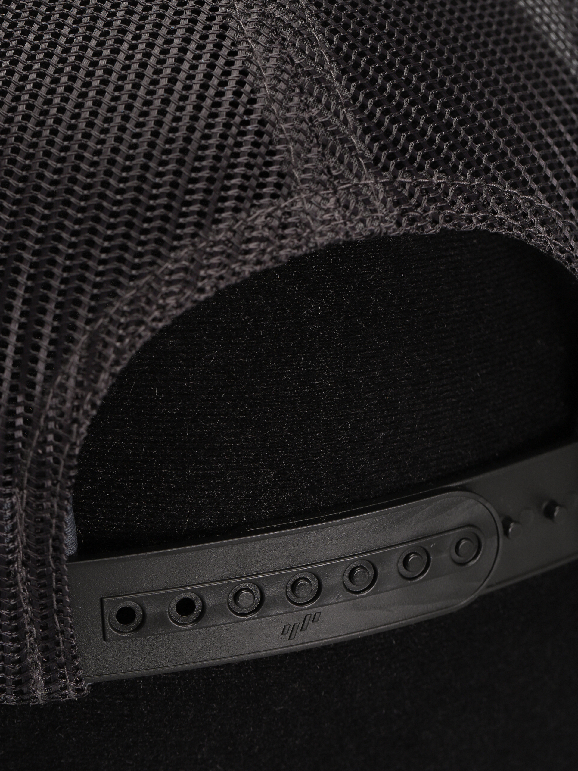 Columbia Mesh Snap Back Baseball sapka (ancient fossil/shark)