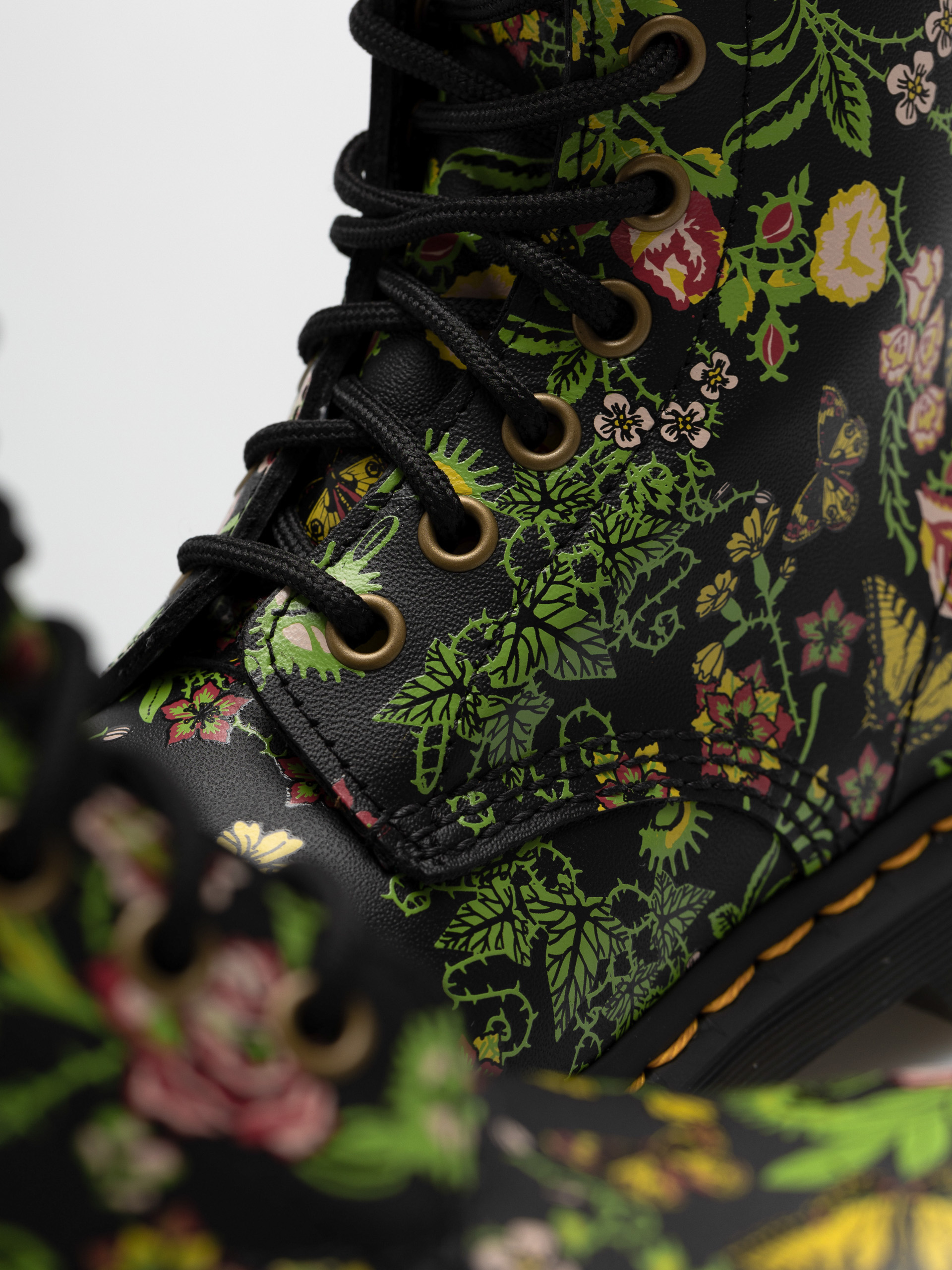 Dr. Martens 1460 Bloom Cipők Wmn (black backhand)