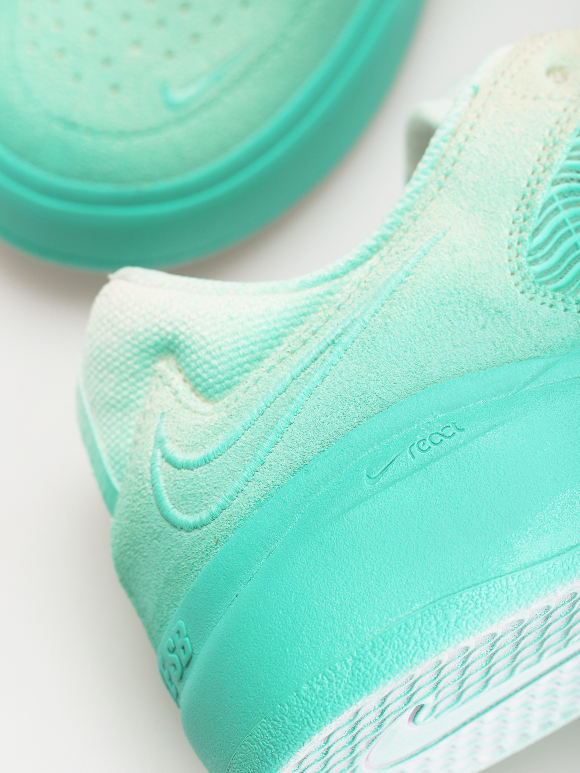 Nike SB Ishod Wair Prm Cipők (light menta/light menta light menta)