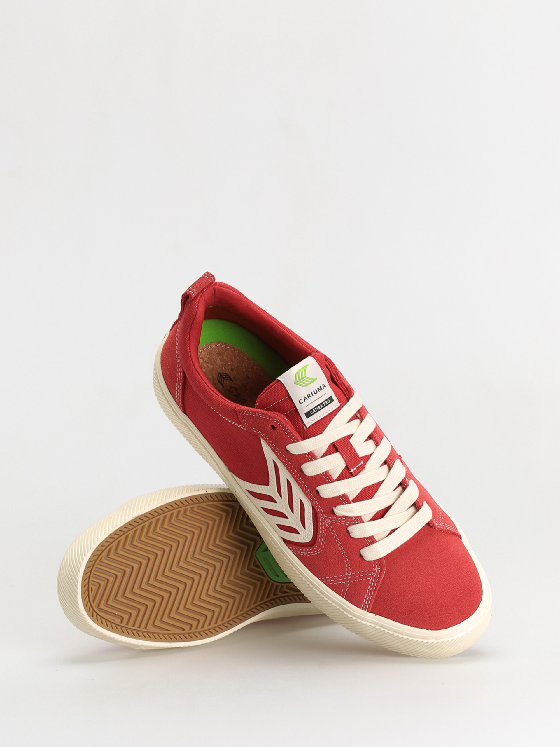 Cariuma Catiba Pro Cipők (samba red suede and canvas contrast thread ivory logo)