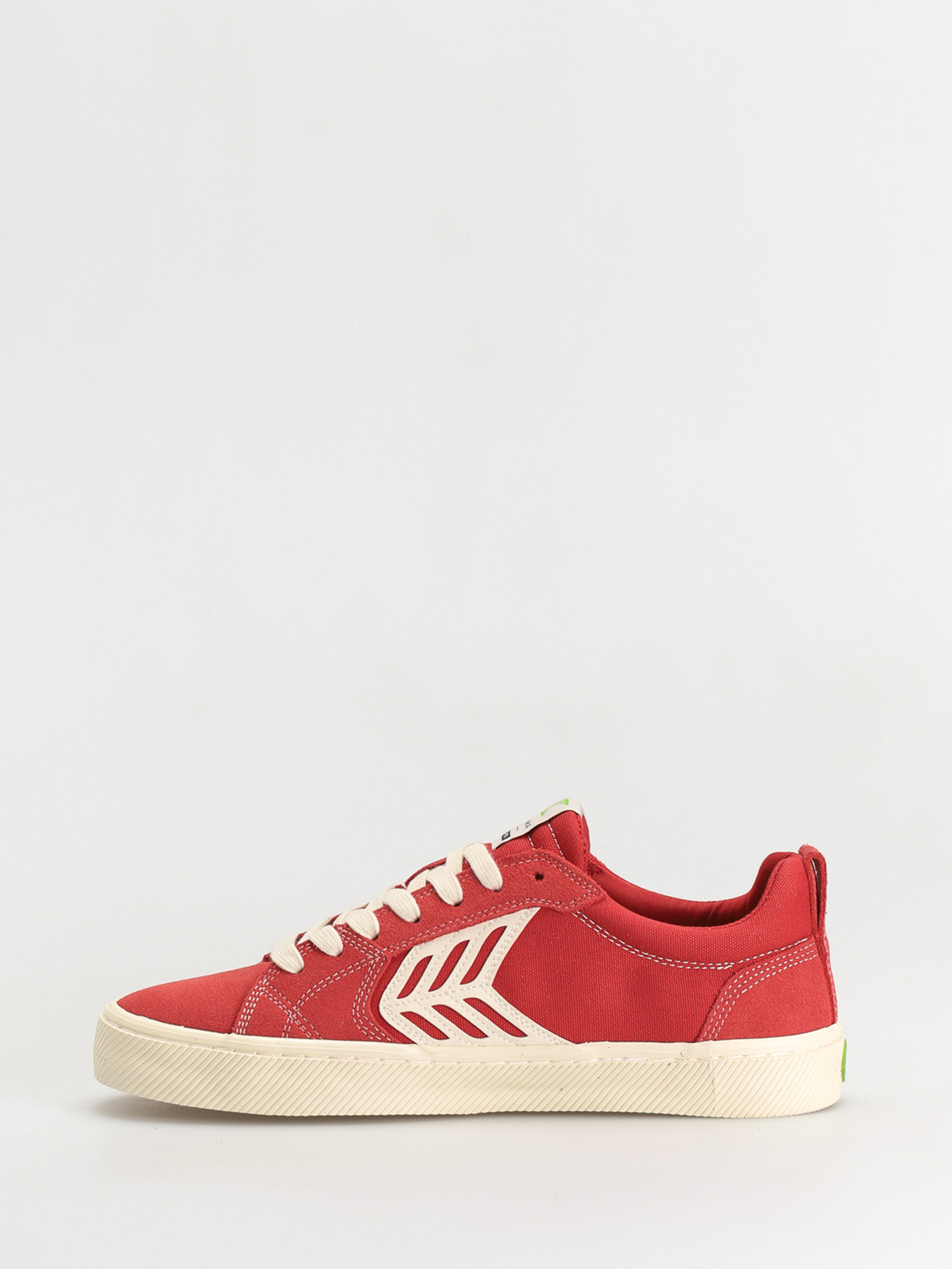 Cariuma Catiba Pro Cipők (samba red suede and canvas contrast thread ivory logo)