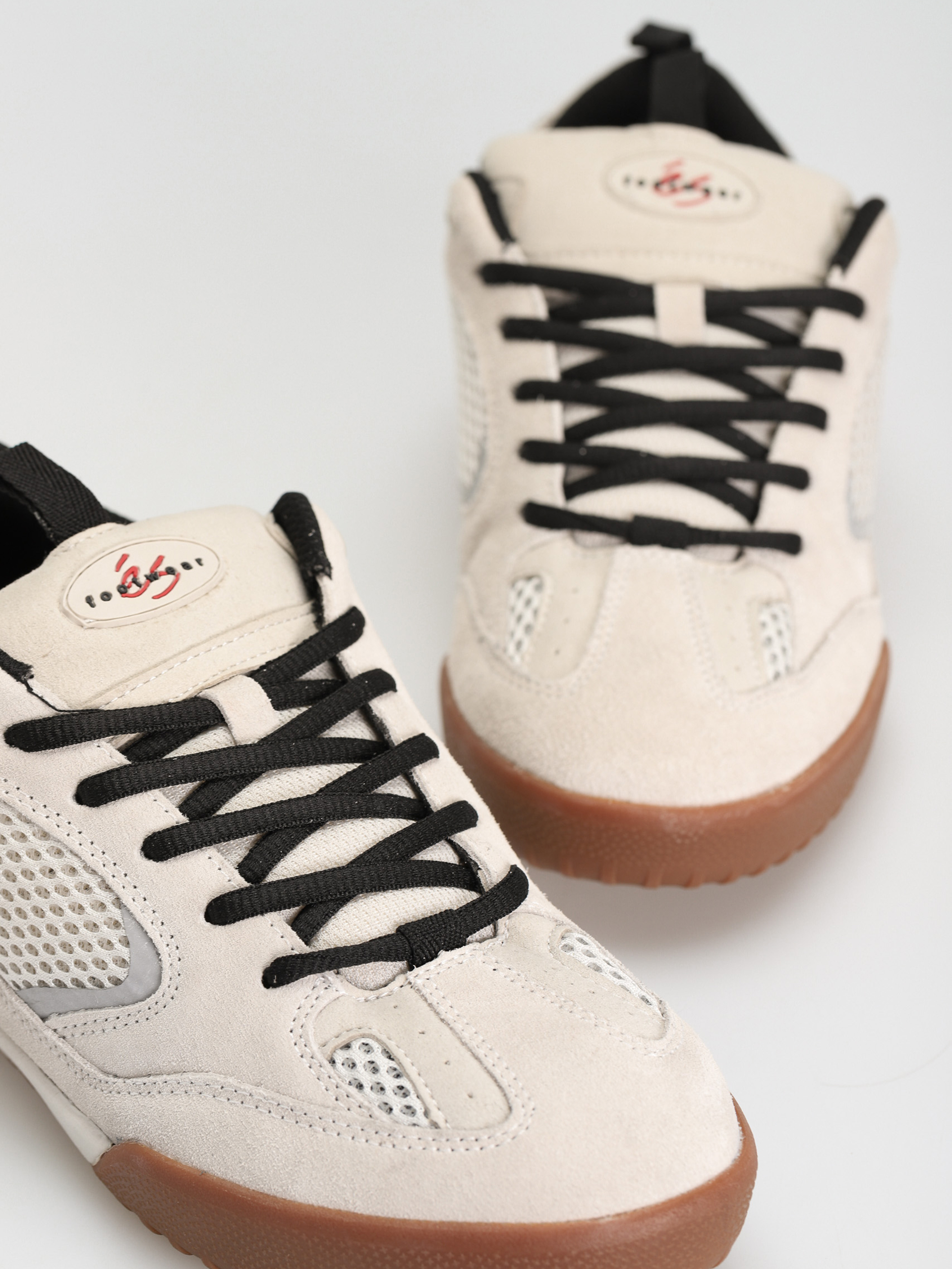 eS Quattro Cipők (white/red/gum)