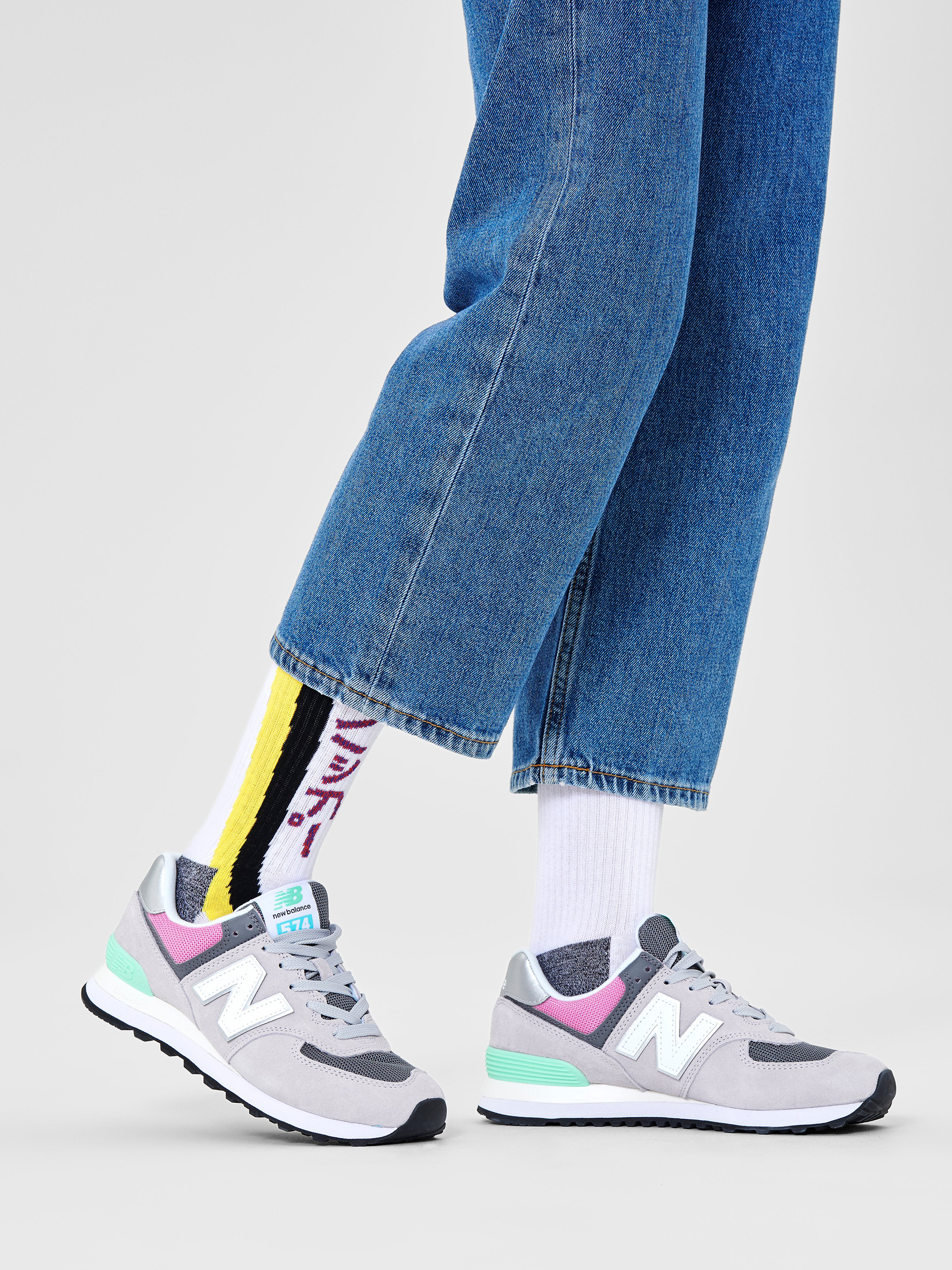 Happy Socks Shooting Stripe Thin Crew Zokni (white)