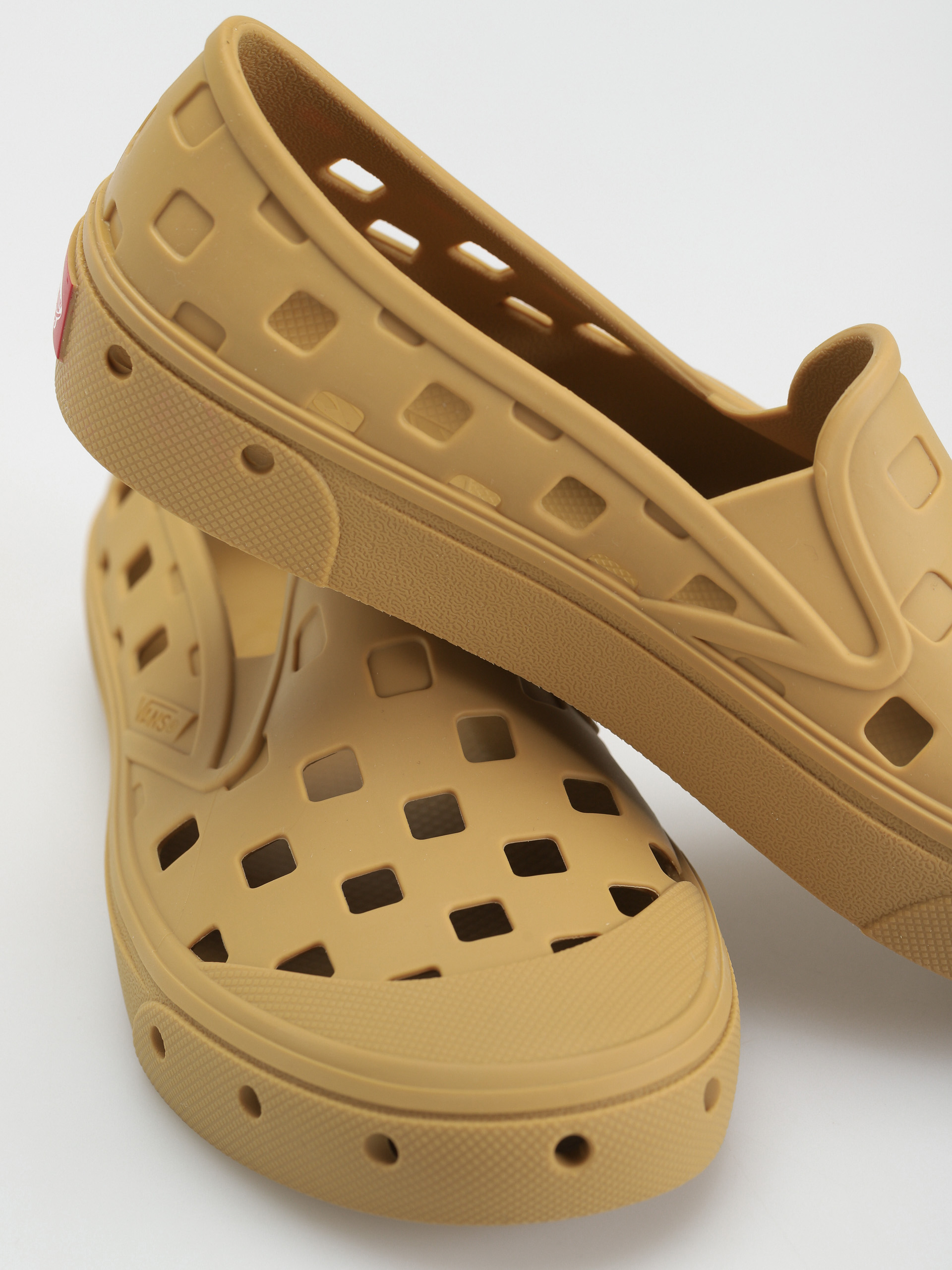 Vans Trek Slip On Cipők (mustard gold)