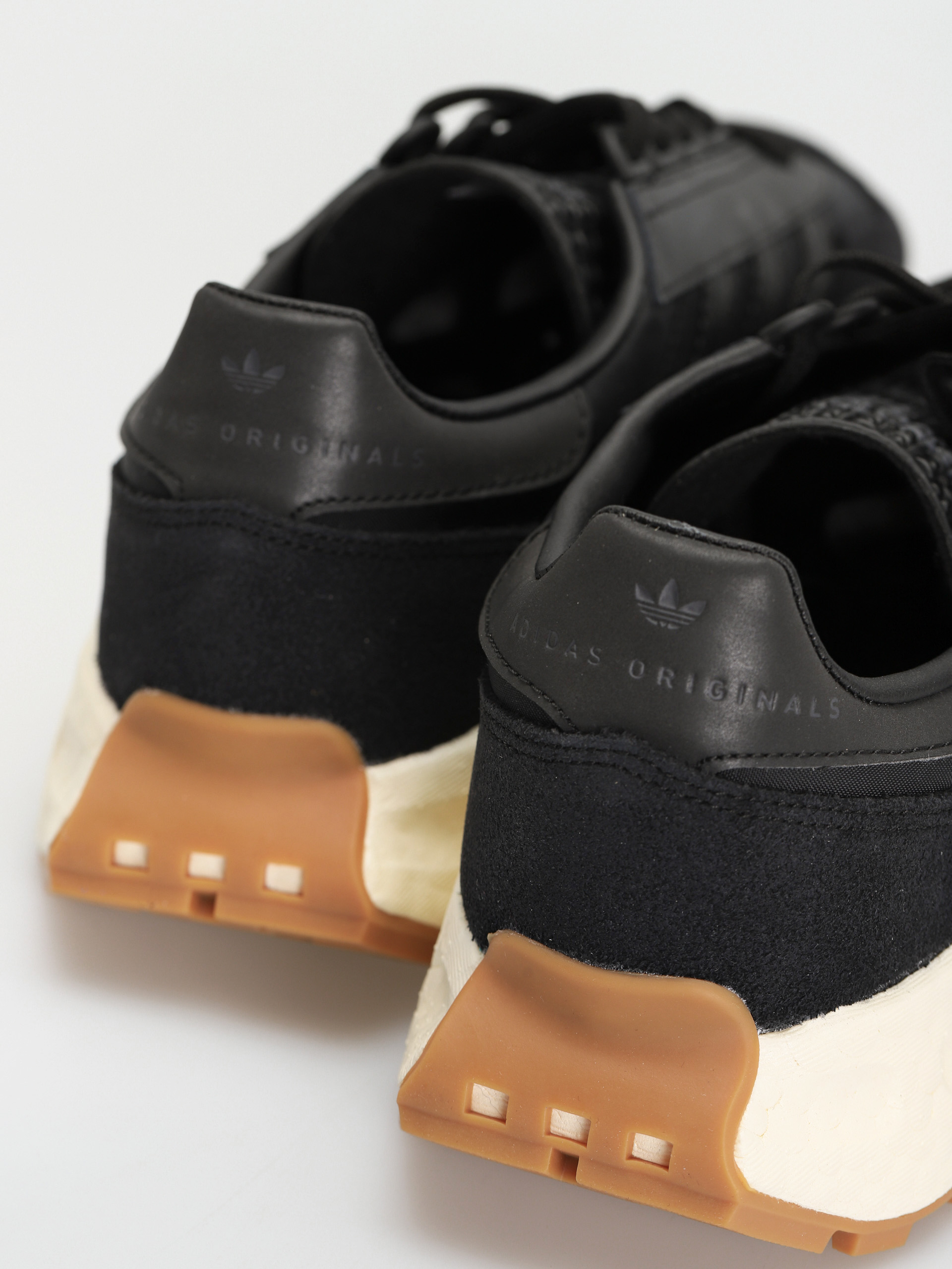 adidas Originals Retropy E5 Cipők (cblack/cblack/gresix)
