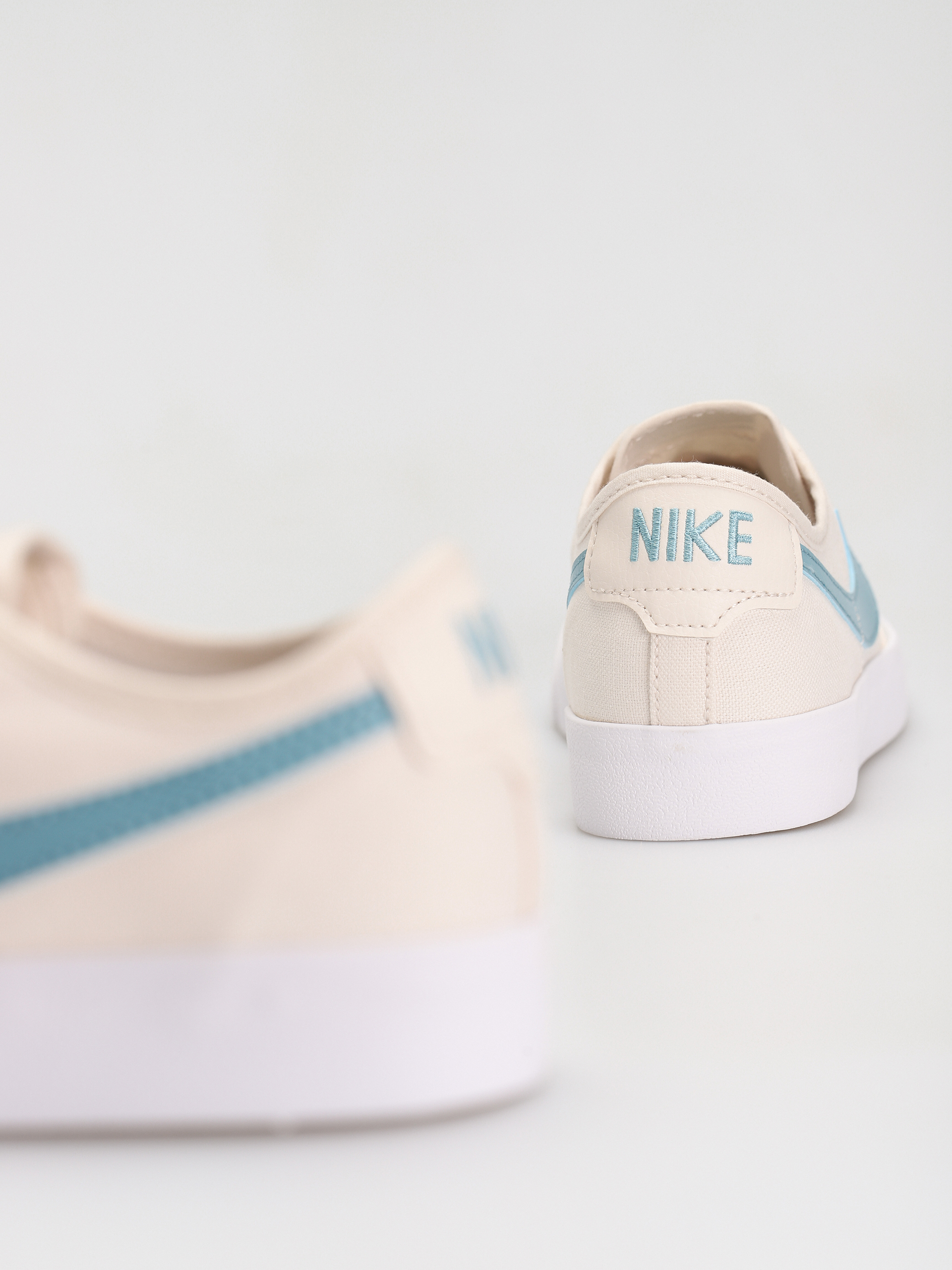 Nike SB Blazer Court Cipők (phantom/cerulean phantom gum light brown)