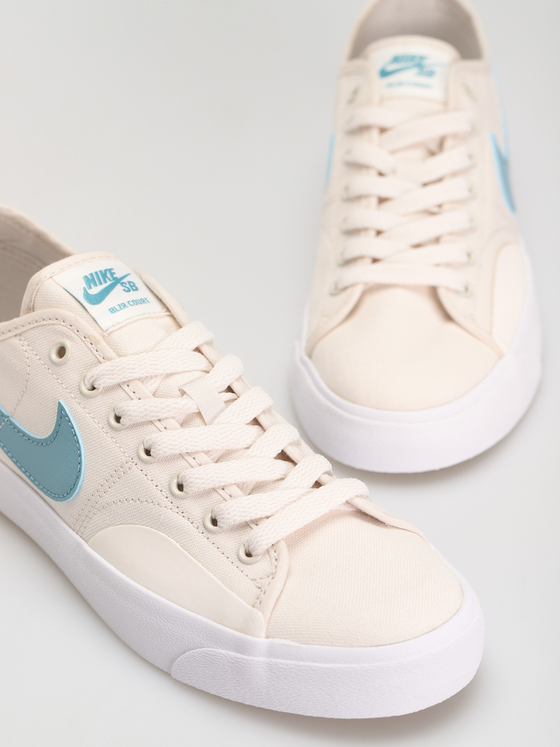 Nike SB Blazer Court Cipők (phantom/cerulean phantom gum light brown)