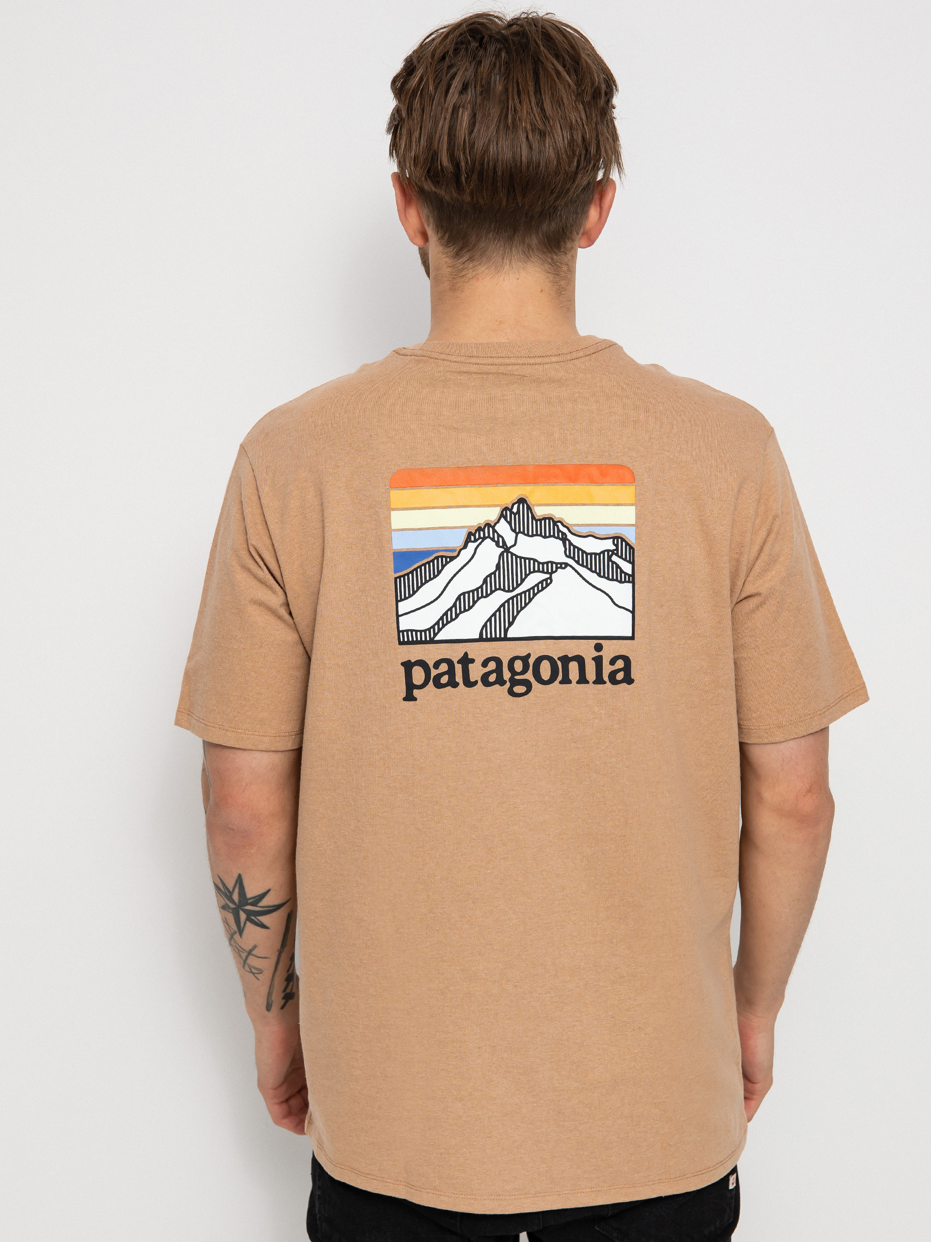 Patagonia Line Logo Ridge Pocket Responsibili póló (dark camel)