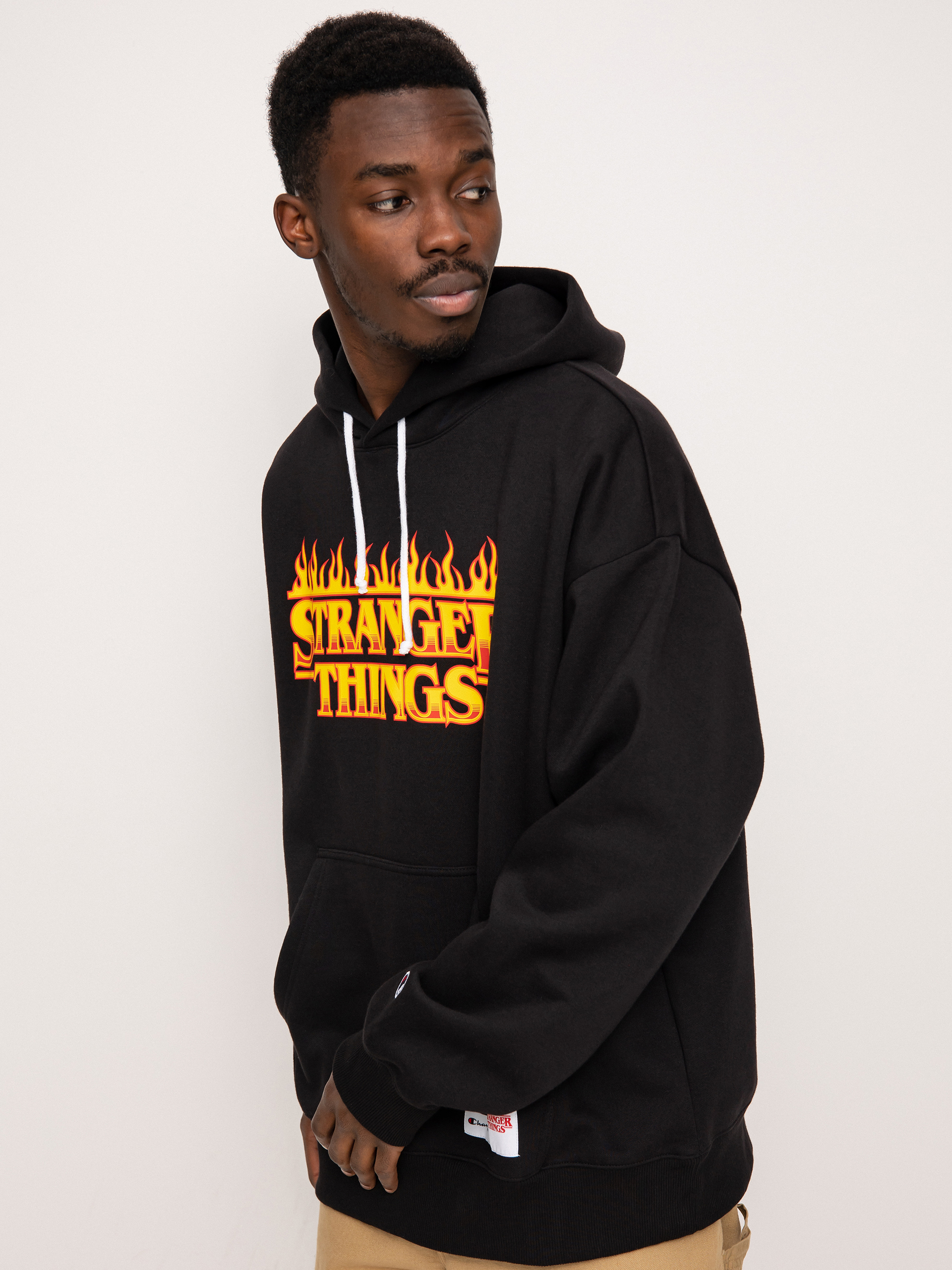 Champion X Stranger Things Hooded Sweatshirt 217780 HD Kapucnis pulóver (nbk)