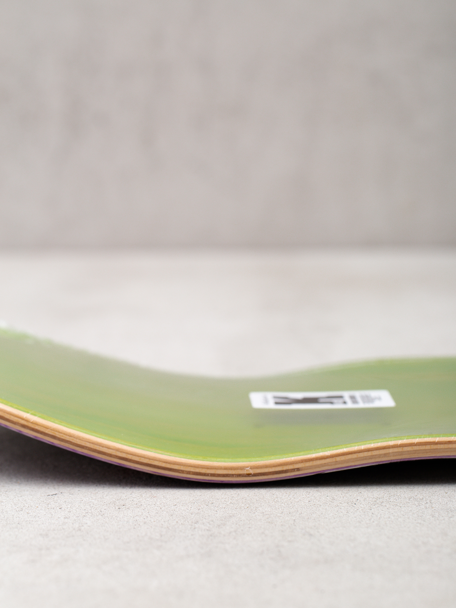 DGK Prosperity Fagundes Gördeszka lap (assorted)