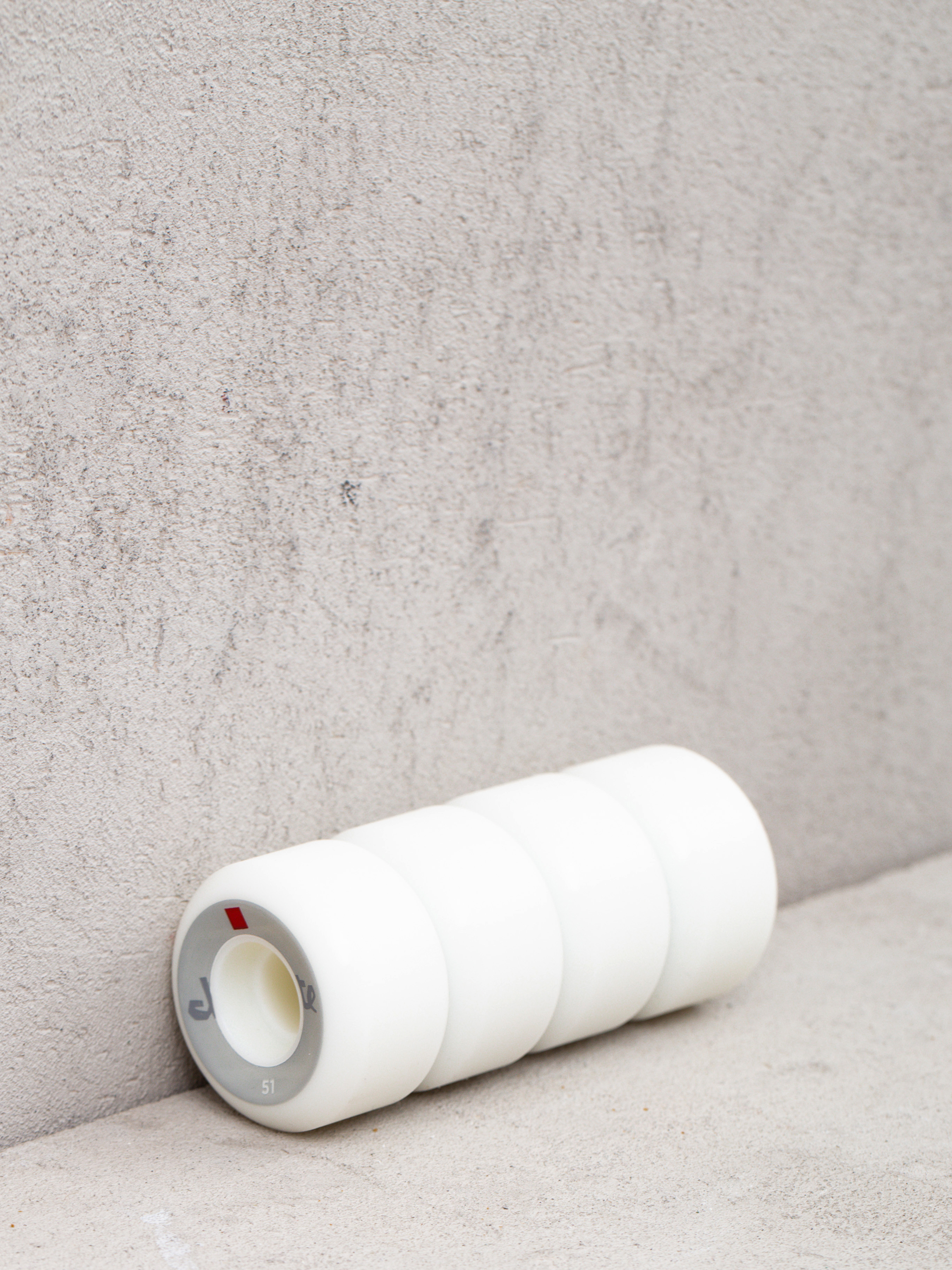 Chocolate Og Chunk Conical Gördeszka kerék (white/silver)