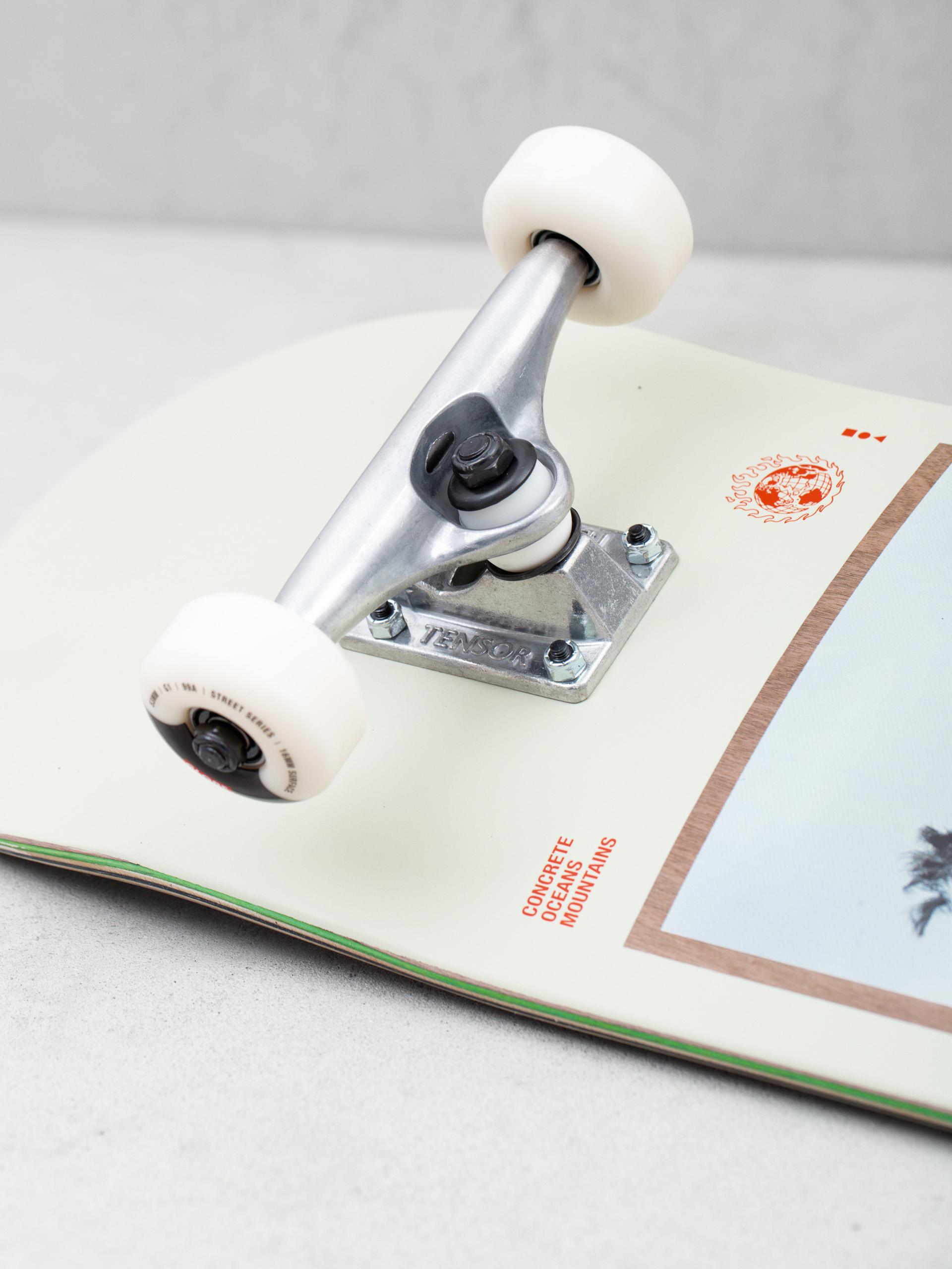 Globe G1 Inside Out Komplett gördeszka (alone together)