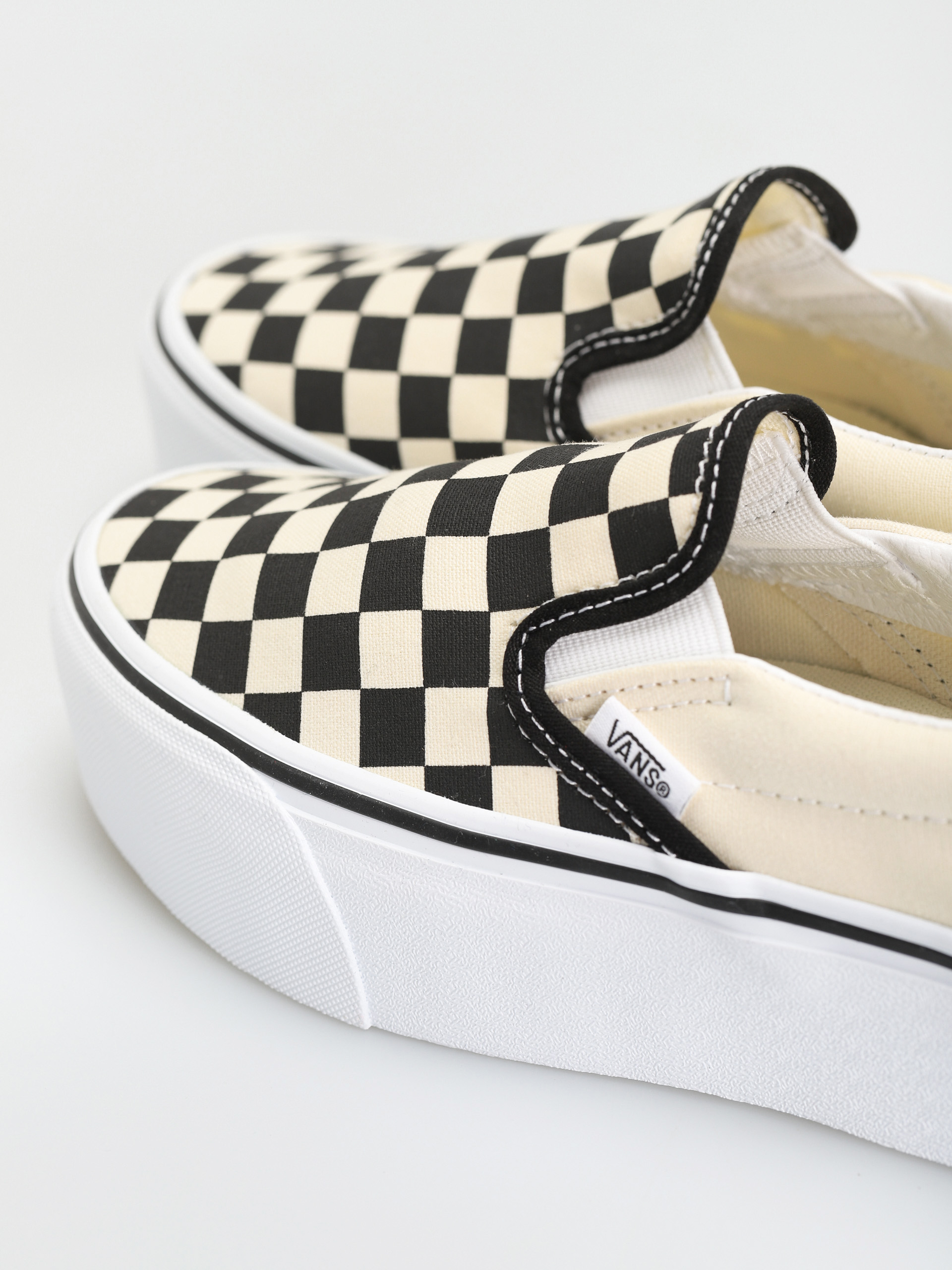 Vans Classic Slip On Stackform Cipők (checkerboard black/classic white)
