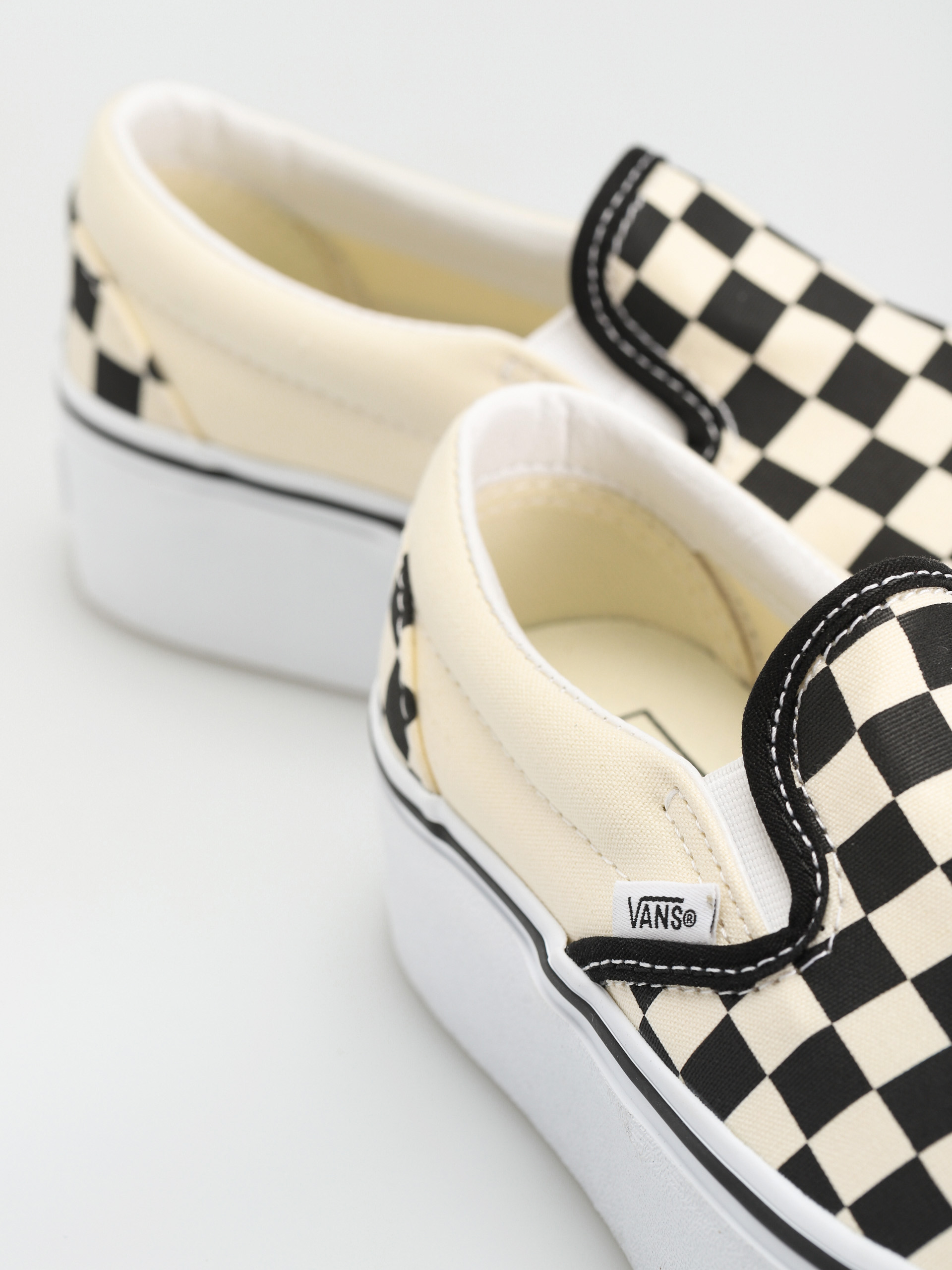 Vans Classic Slip On Stackform Cipők (checkerboard black/classic white)