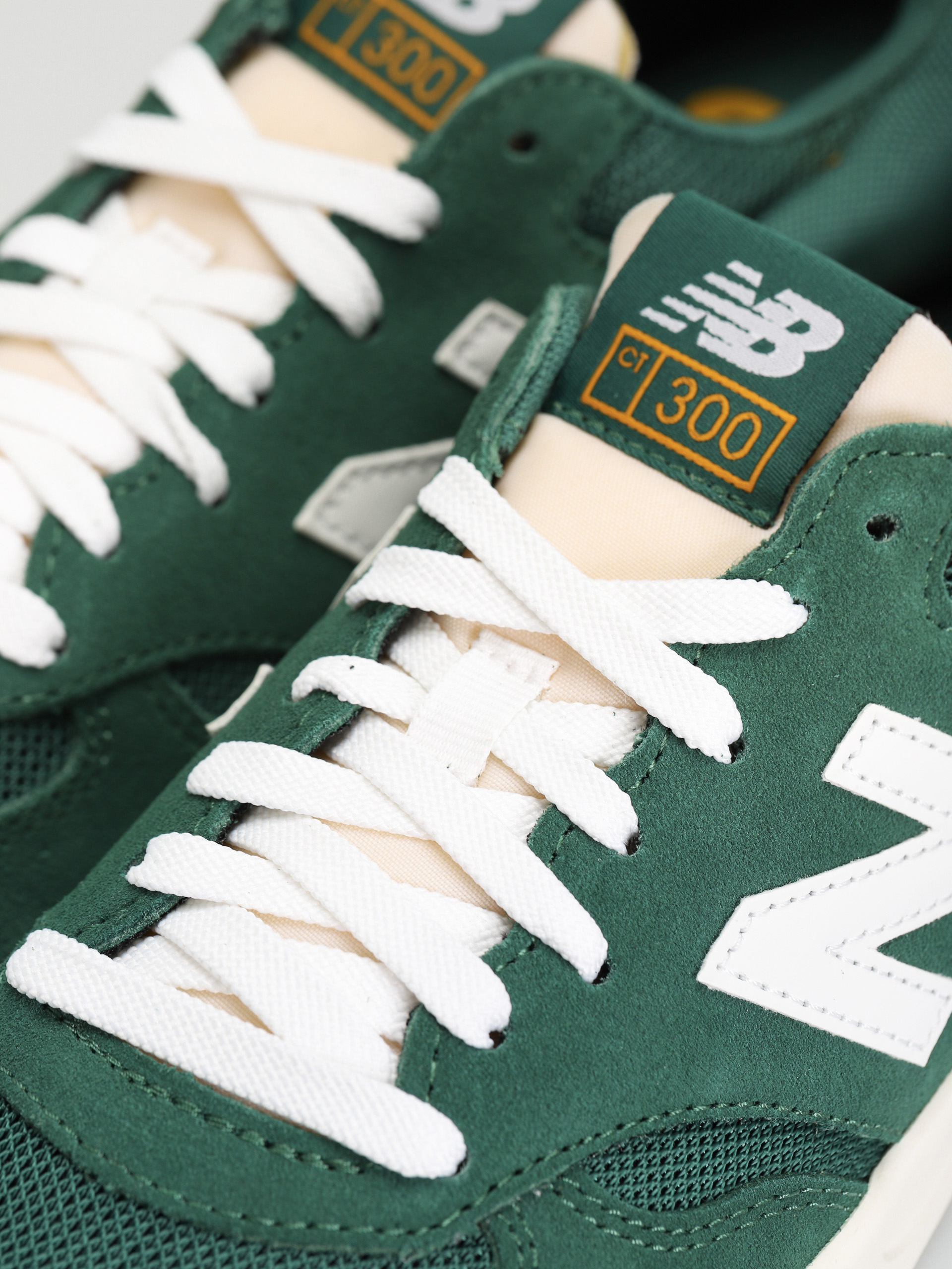 New Balance CT300 Cipők (green/yellow)