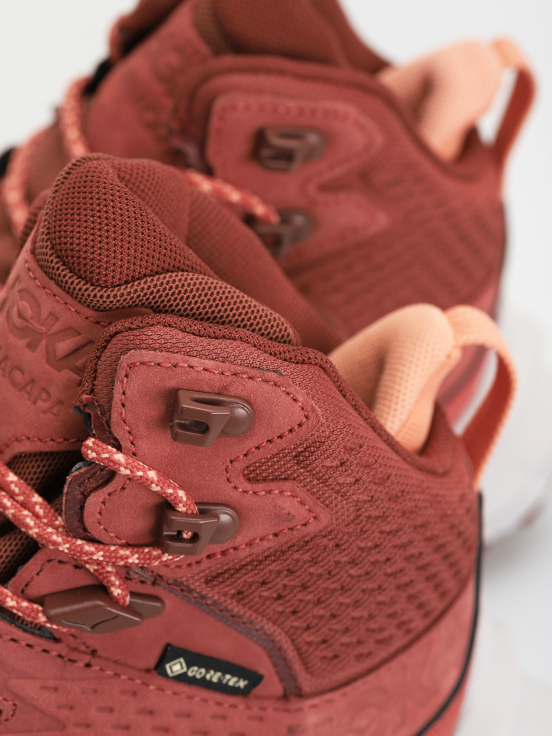 Hoka One One Anacapa Mid GTX Cipők Wmn (hot sauce/cherry mahogany)