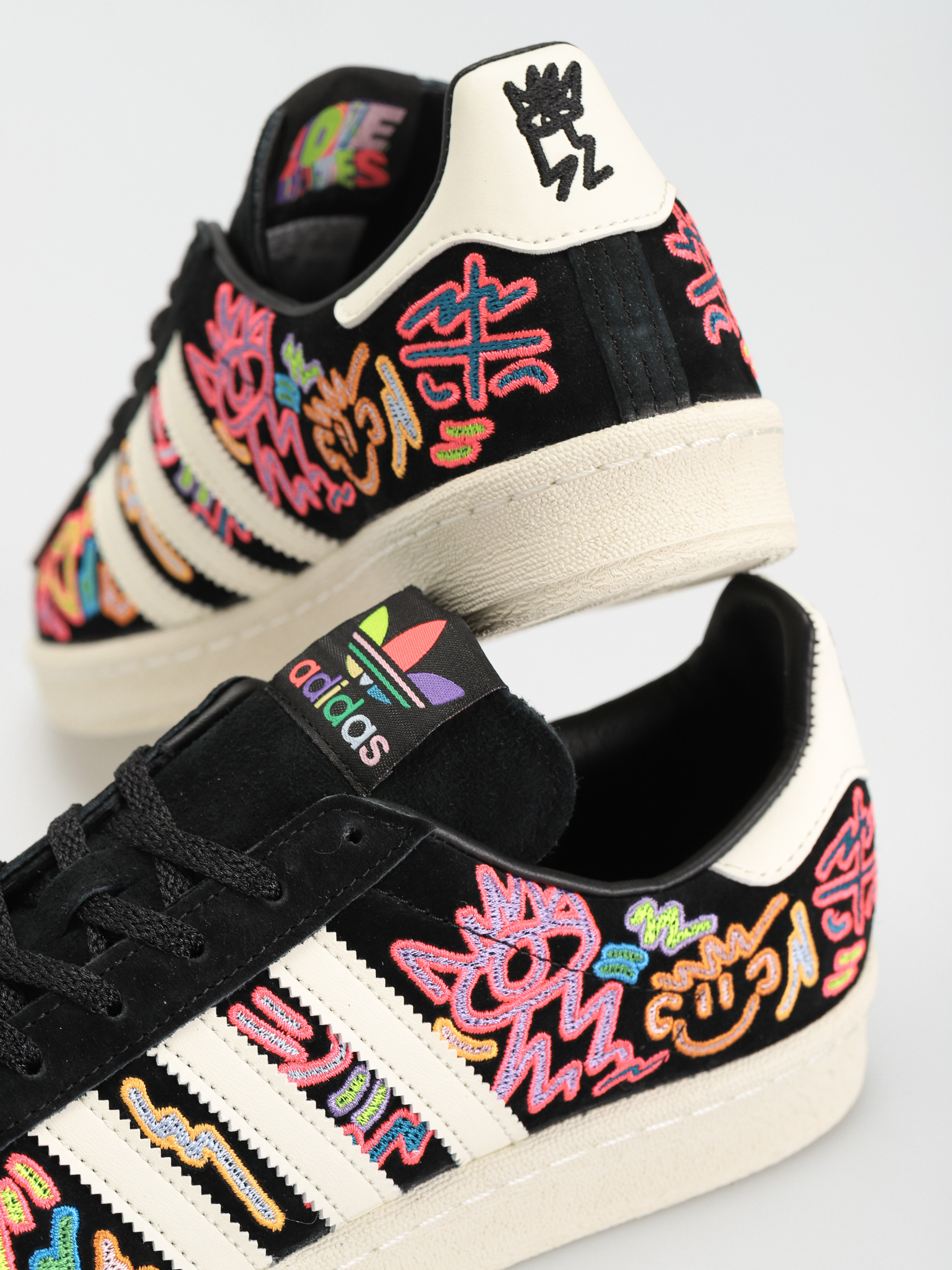 adidas Originals Campus 80S Pride Cipők (owhite/cblack/owhite)