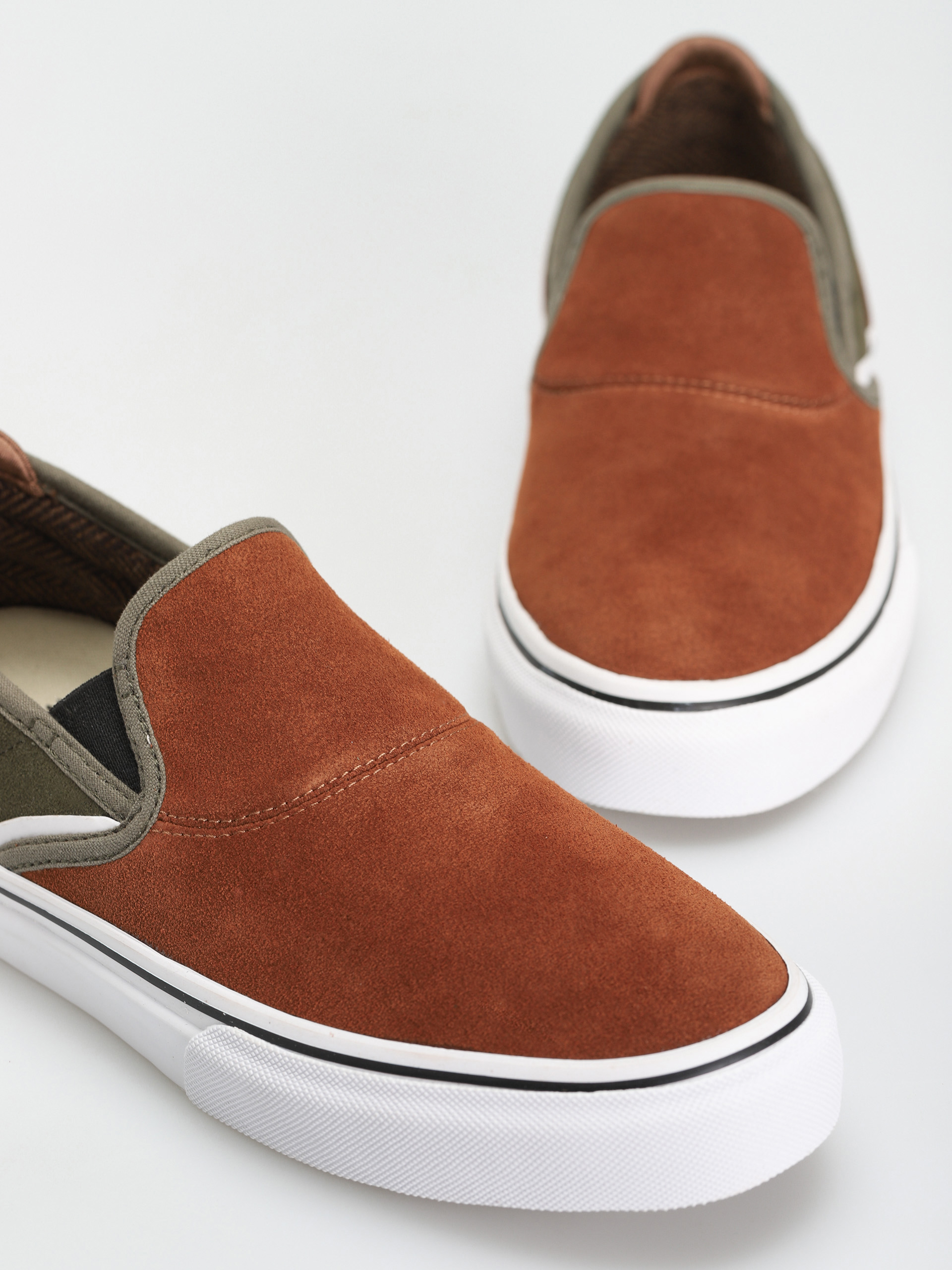 Emerica Wino G6 Slip On Cipők (brown/green)