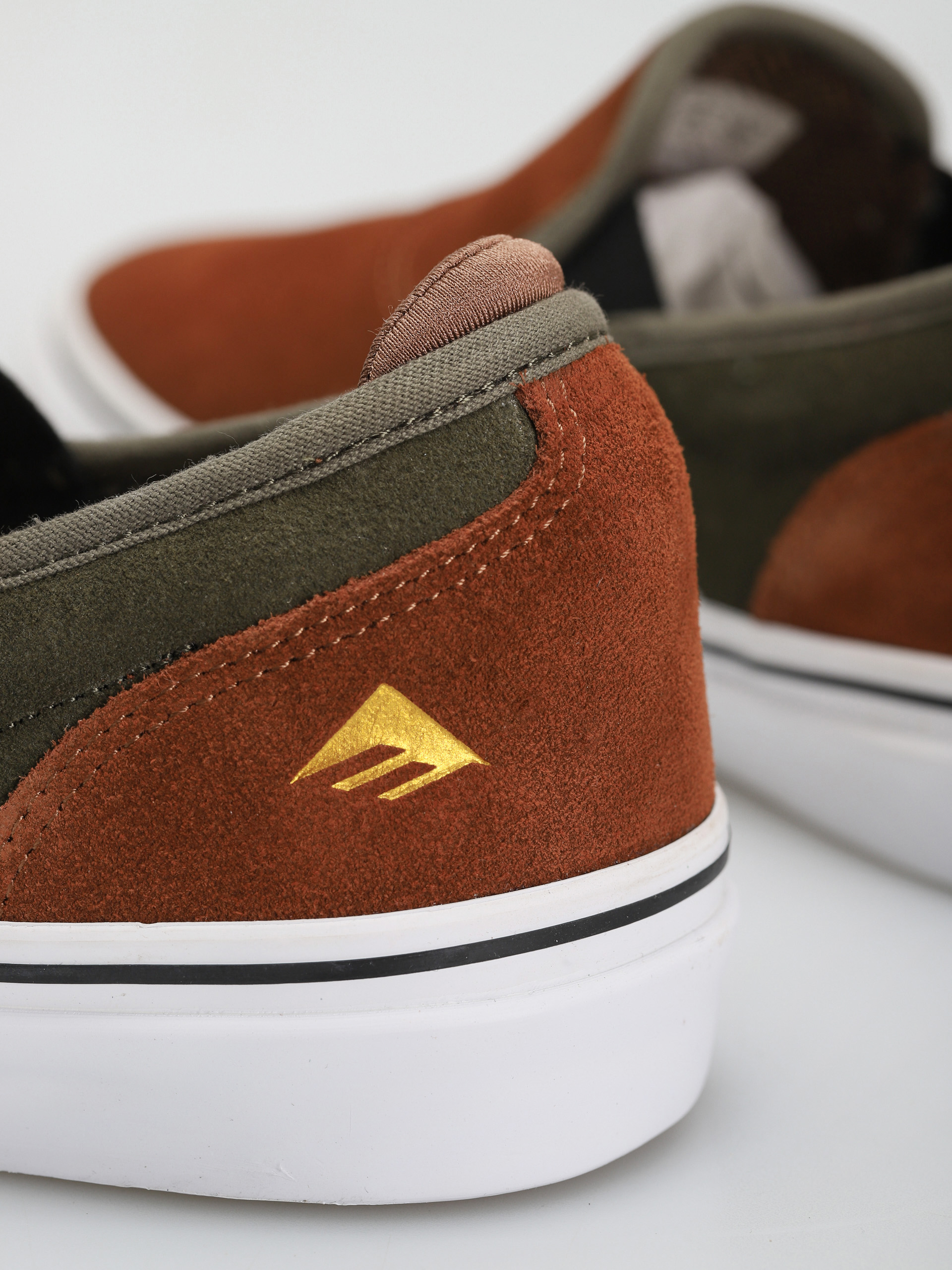 Emerica Wino G6 Slip On Cipők (brown/green)