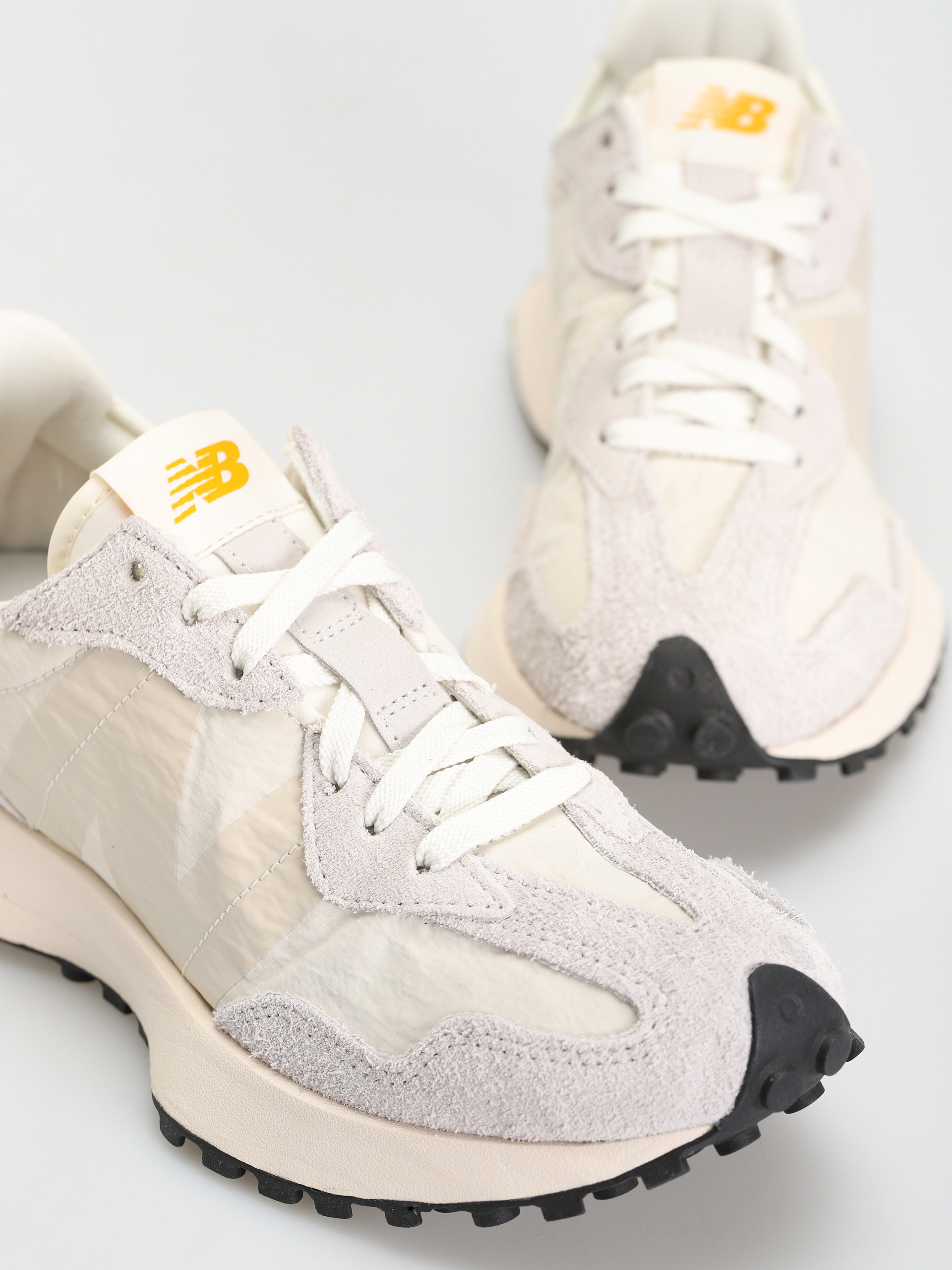 New Balance 327 Cipők (team away grey)