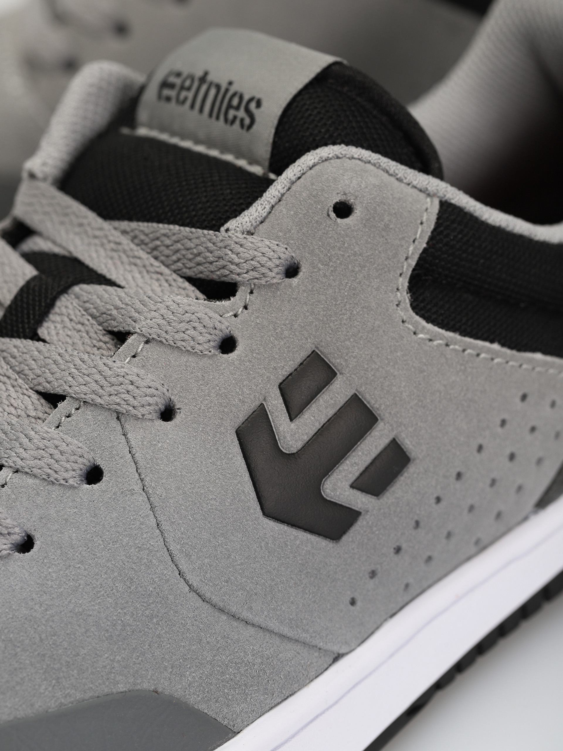 Etnies Marana Cipők (grey/black/red)