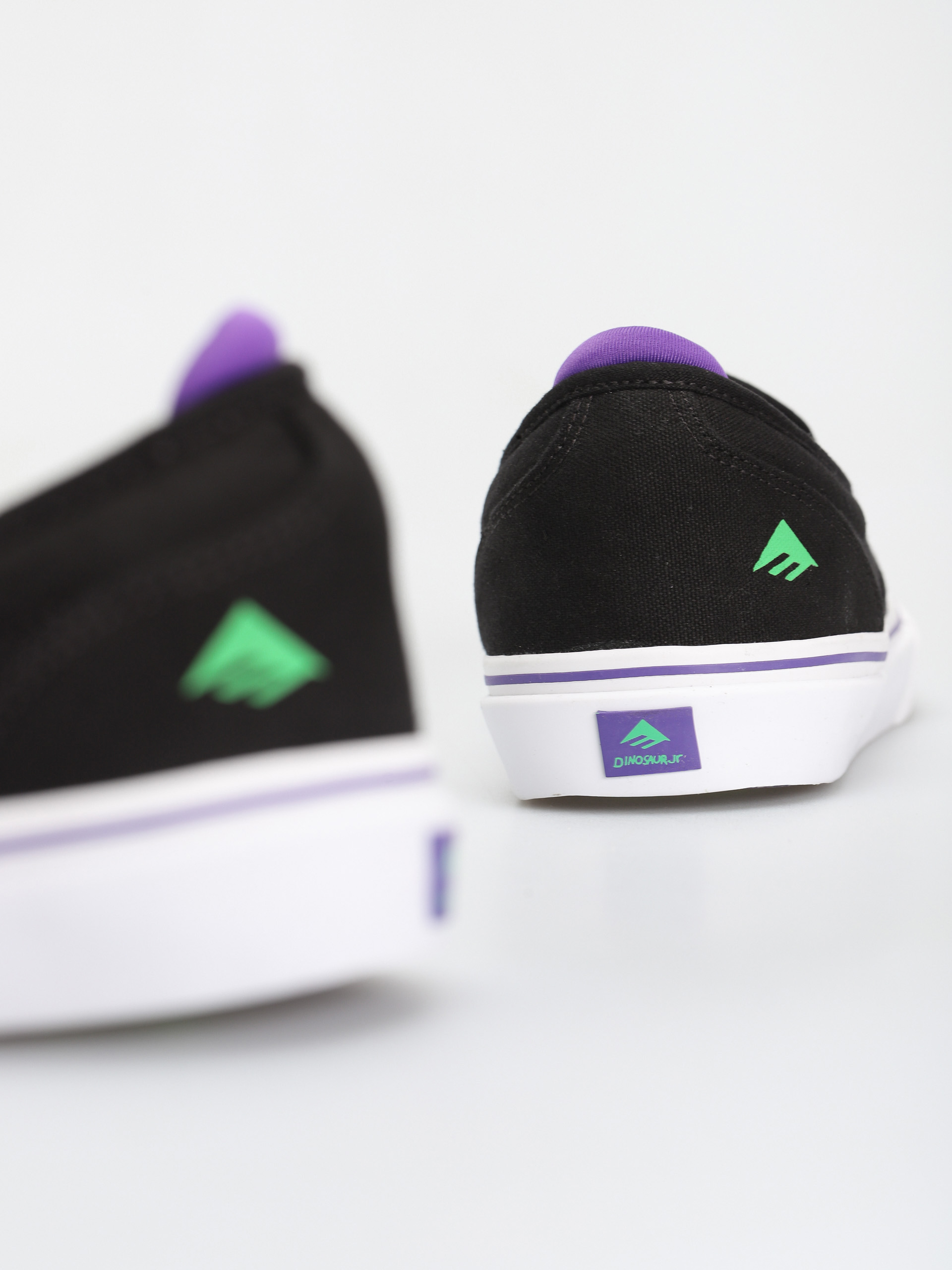 Emerica Wino G6 Slip On X Dinosaur Jr Cipők (black/purple)
