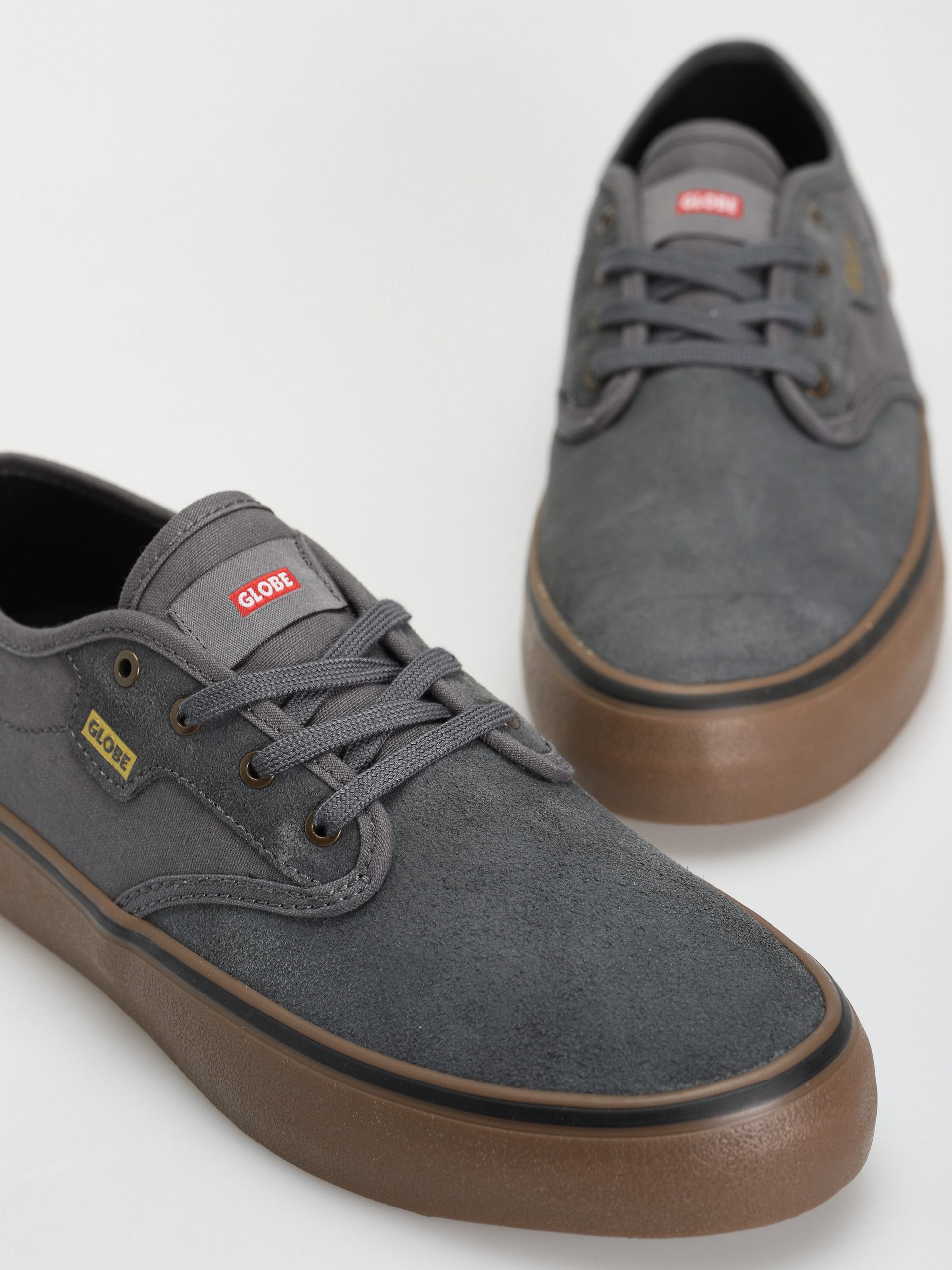 Globe Motley II Cipők (dark shadow/gum)