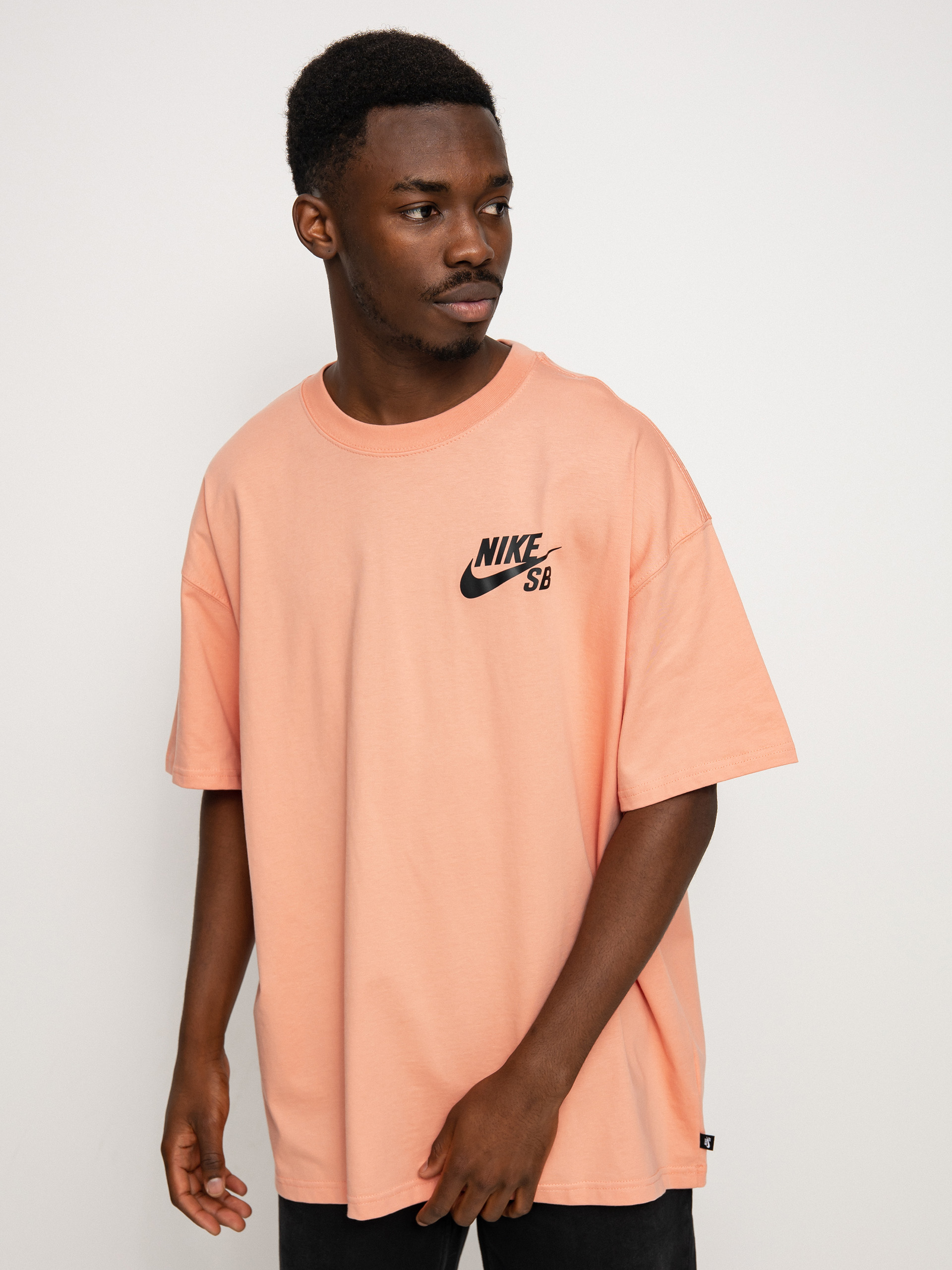 Nike SB Logo póló (lt madder root)