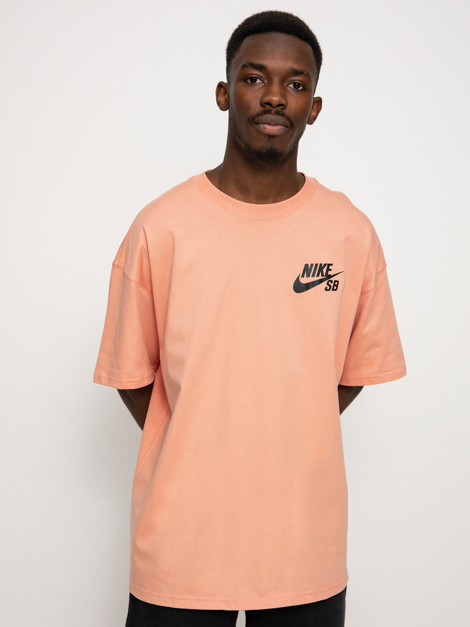 Nike SB Logo póló (lt madder root)