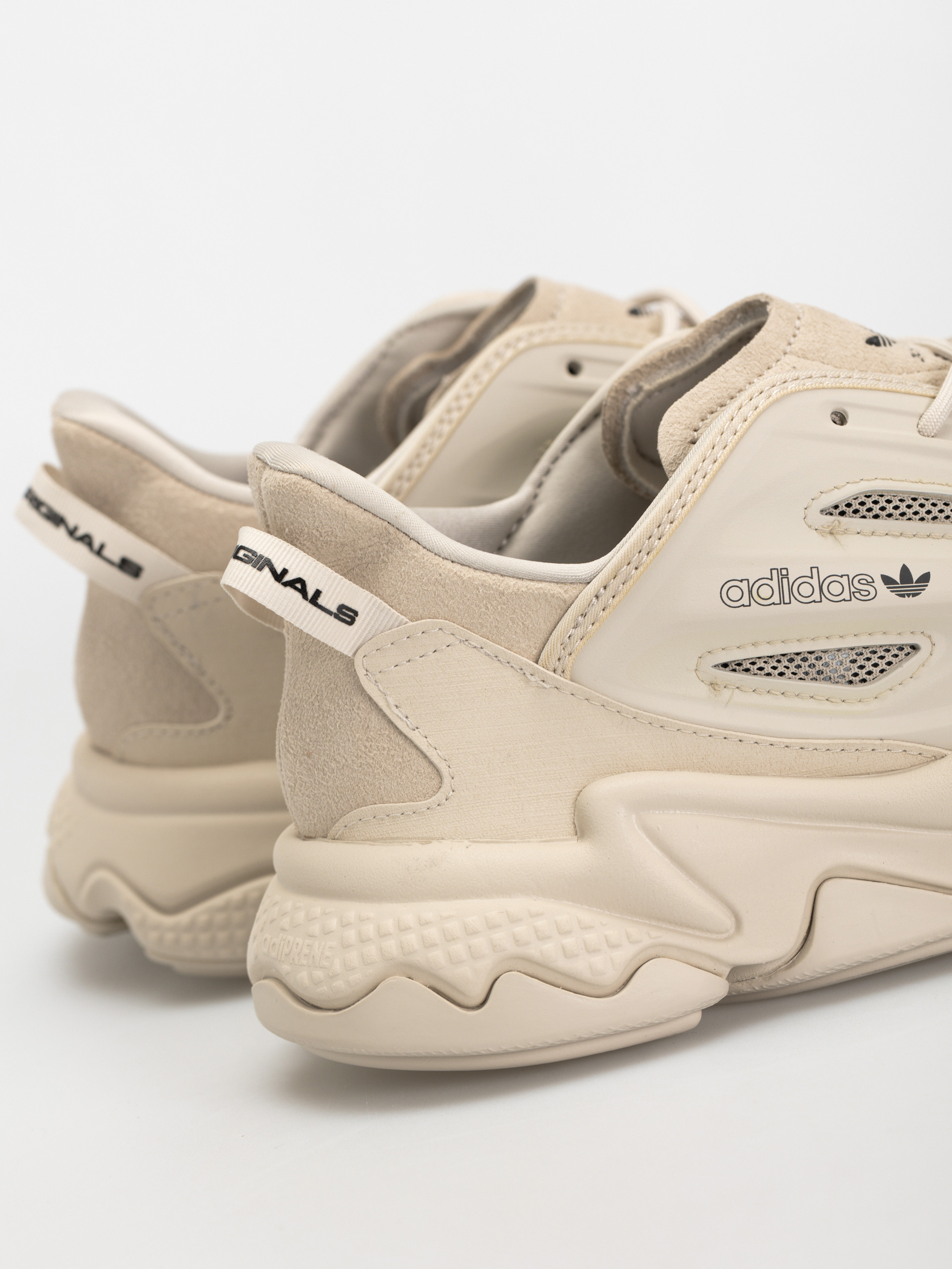 adidas Originals Ozweego Celox Cipők (cbrown/cbrown/cblack)