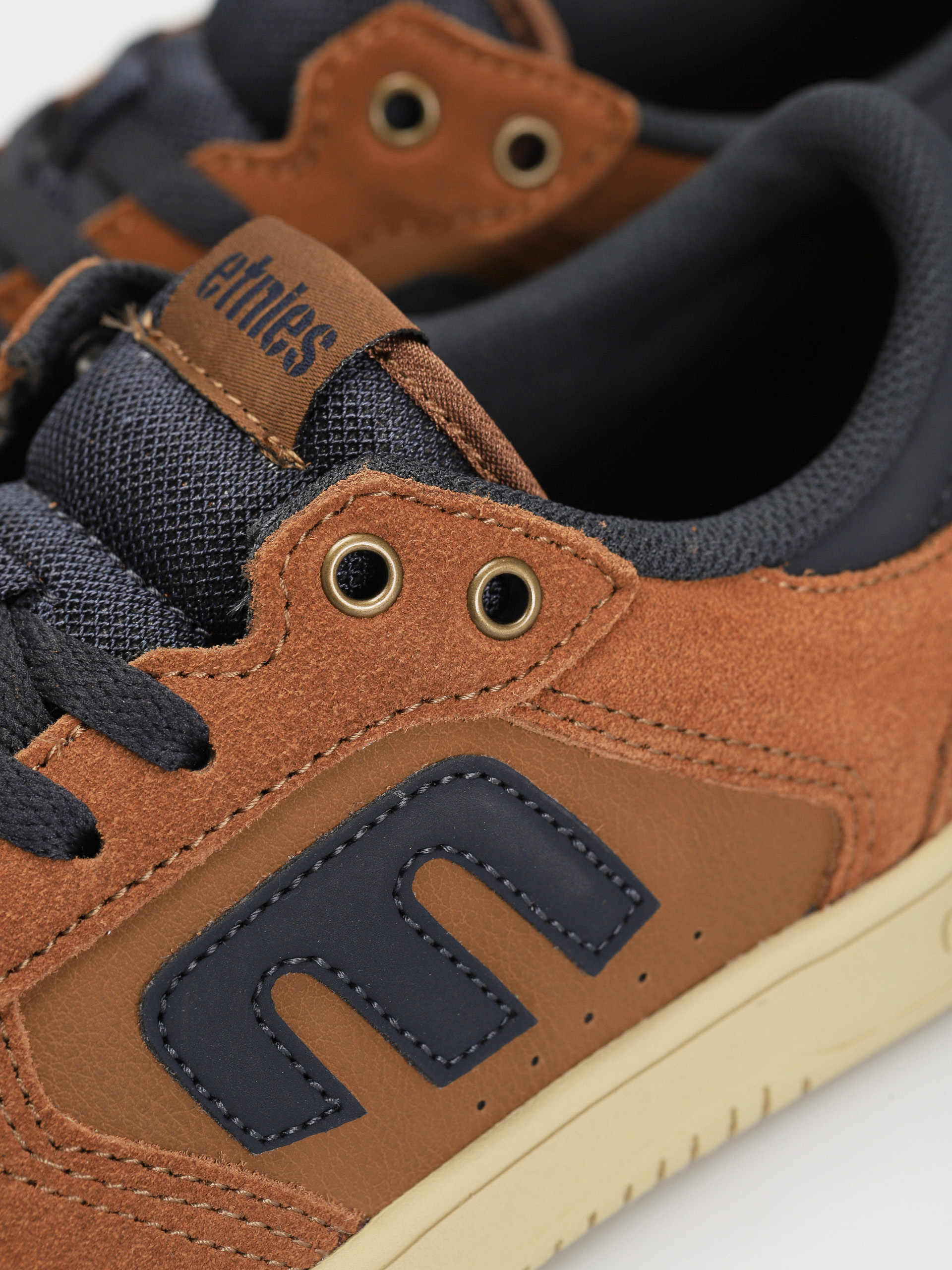 Etnies Windrow Cipők (brown/navy)