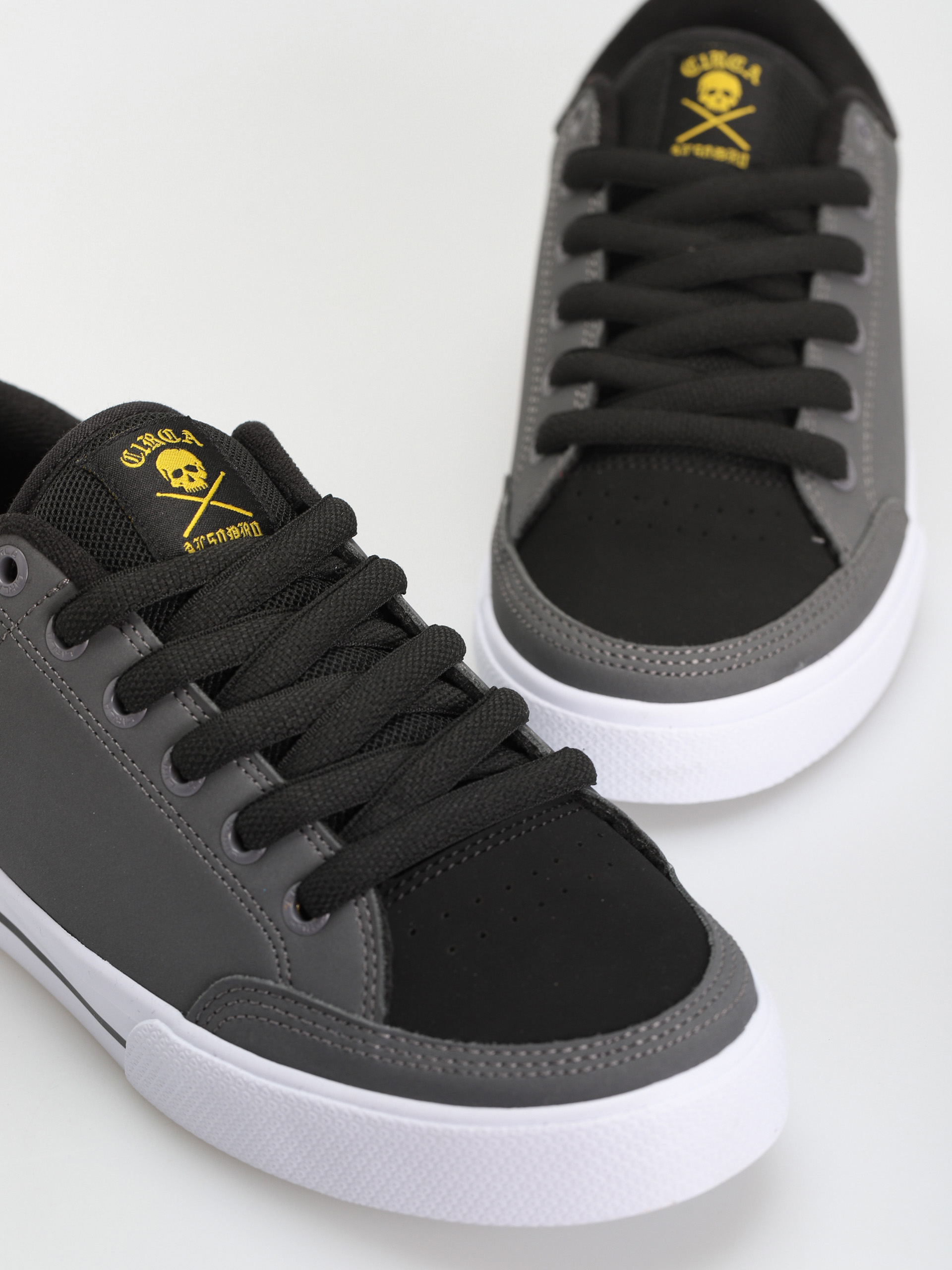 Circa Al 50 Pro Cipők (shadow/white/black)