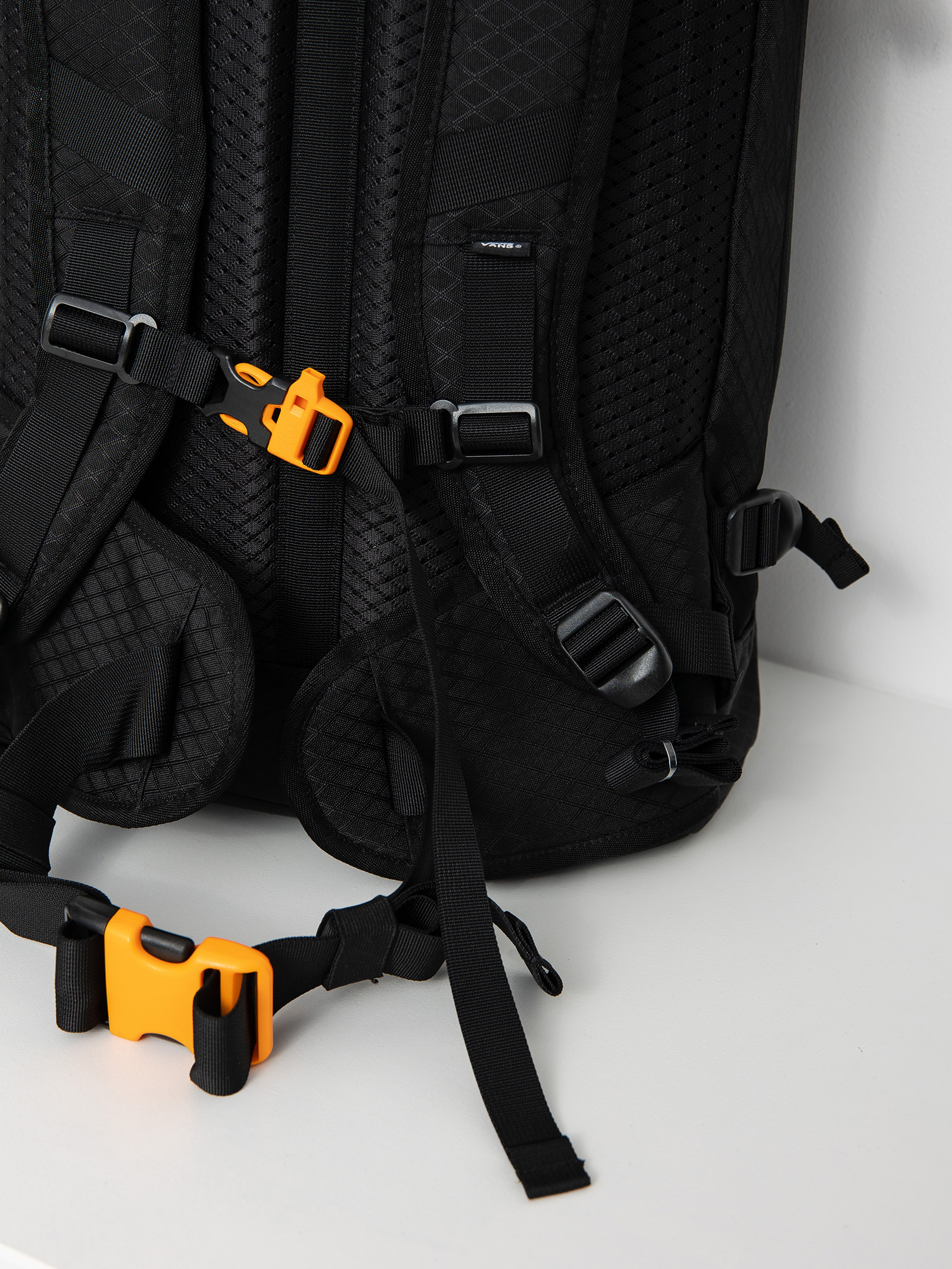 Vans Construct Snowpack Hátizsák (black)