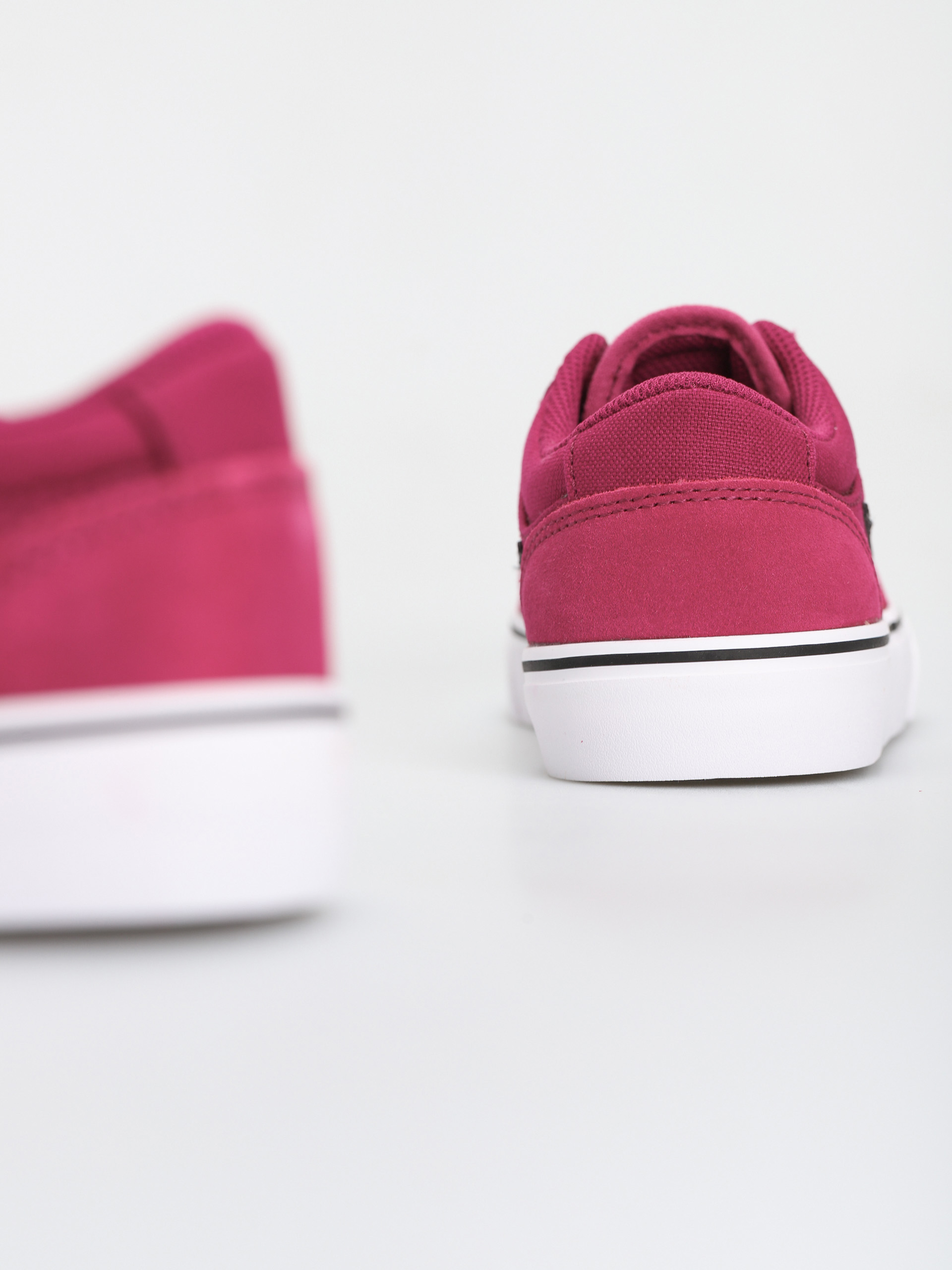 Nike SB Chron 2 Cipők (dynamic berry/black dynamic berry white)