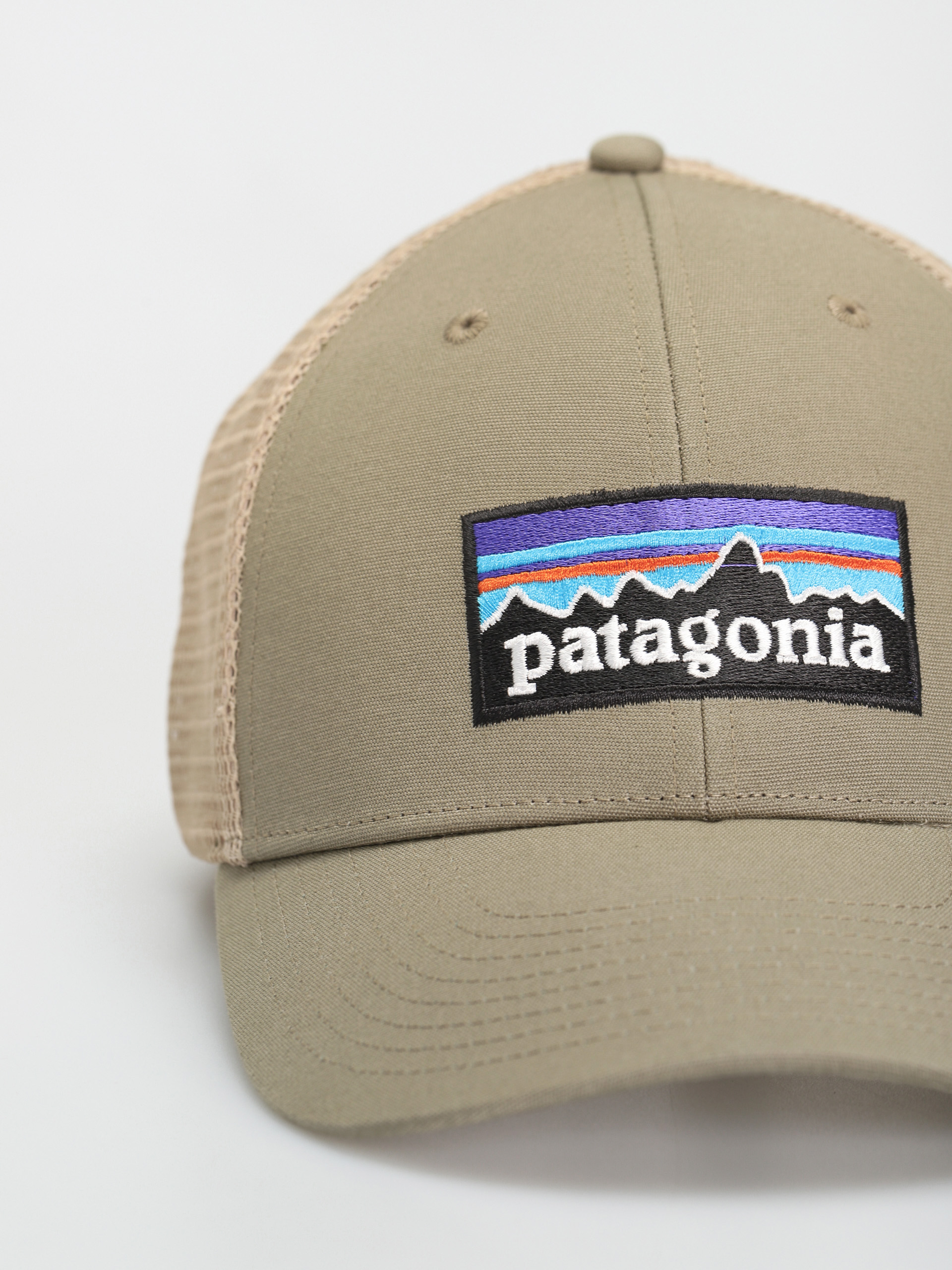 Patagonia P 6 Logo LoPro Trucker Baseball sapka (garden green)
