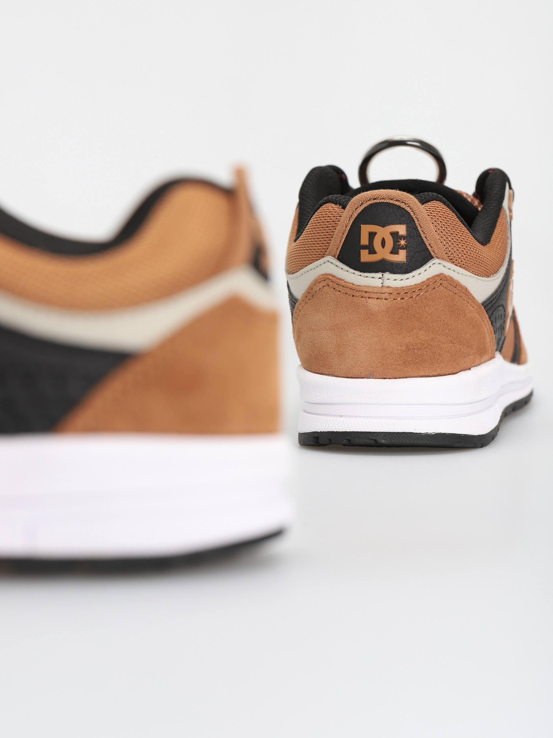 DC Kalis Lite Cipők (brown/black/white)