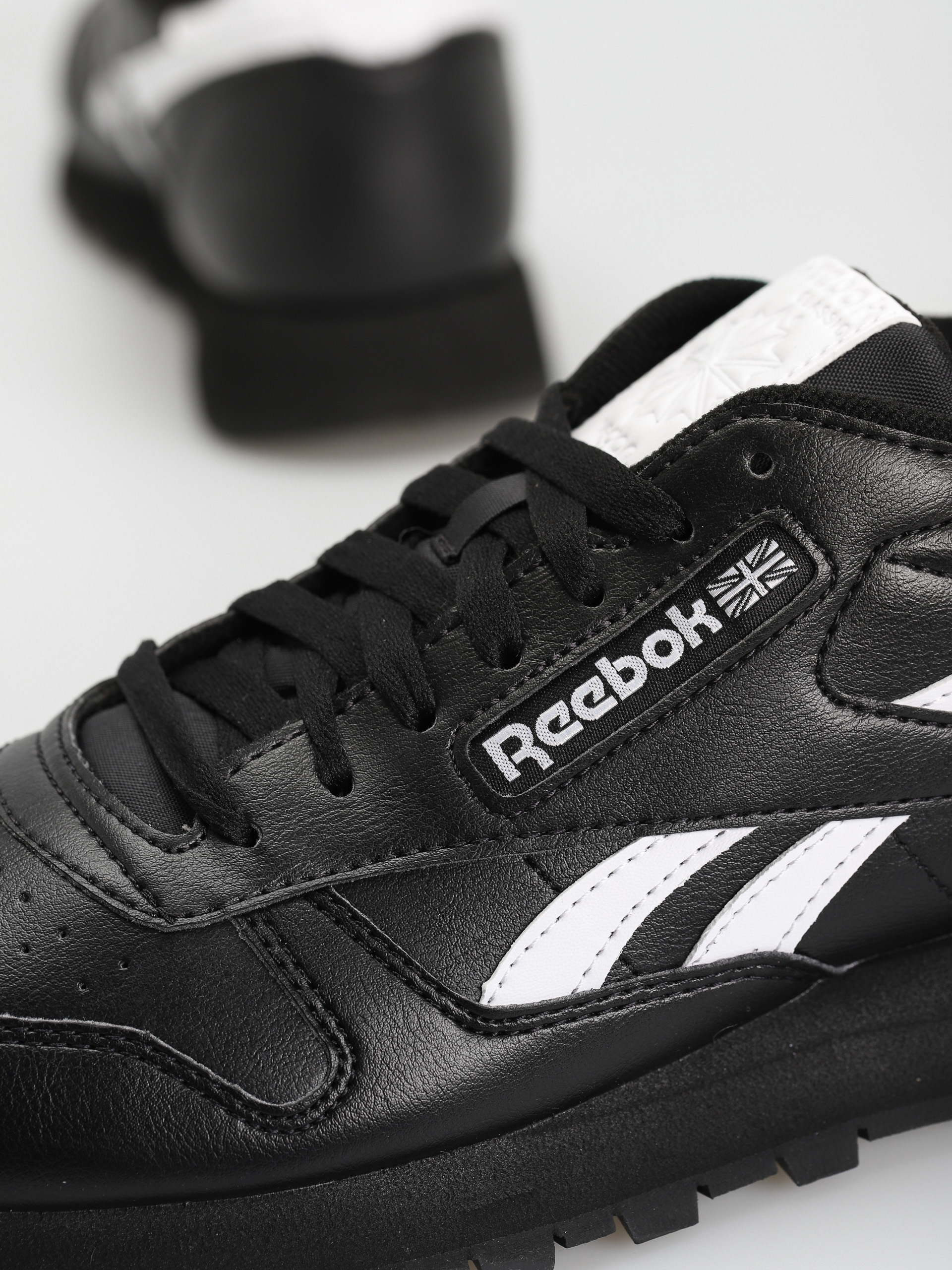 Reebok Classic Vegan Cipők (cblack/ftwwht/cblack)
