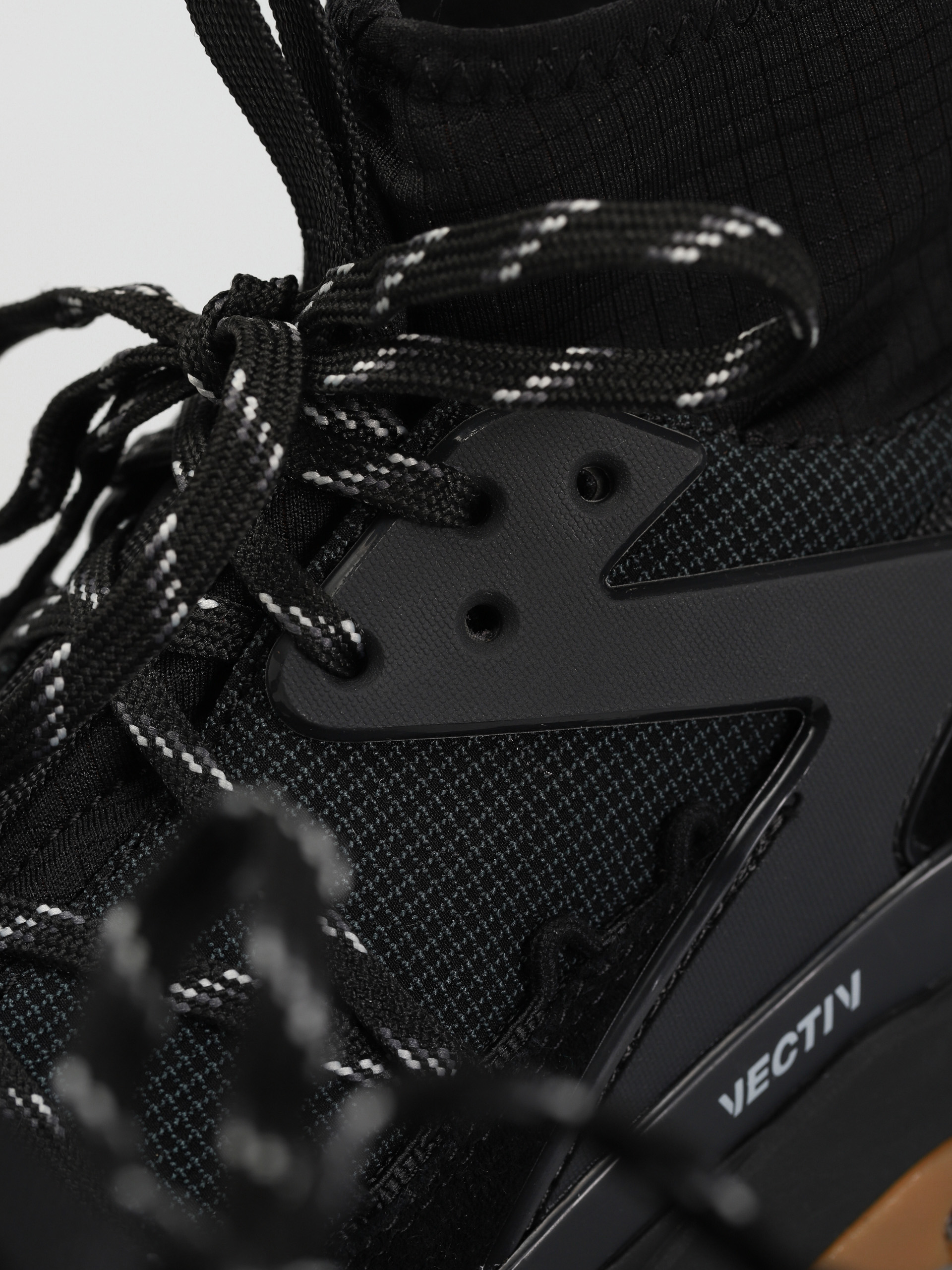 The North Face Vectiv Taraval Peak Cipők (tnf black/asphalt grey)