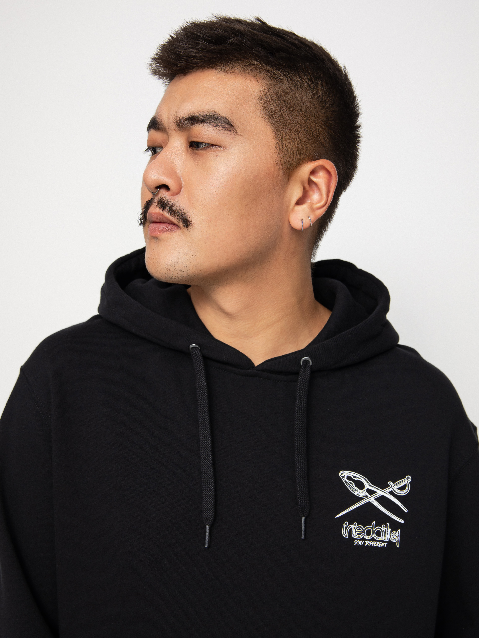 Iriedaily z kapturem Nutcrax Pulóver (black)