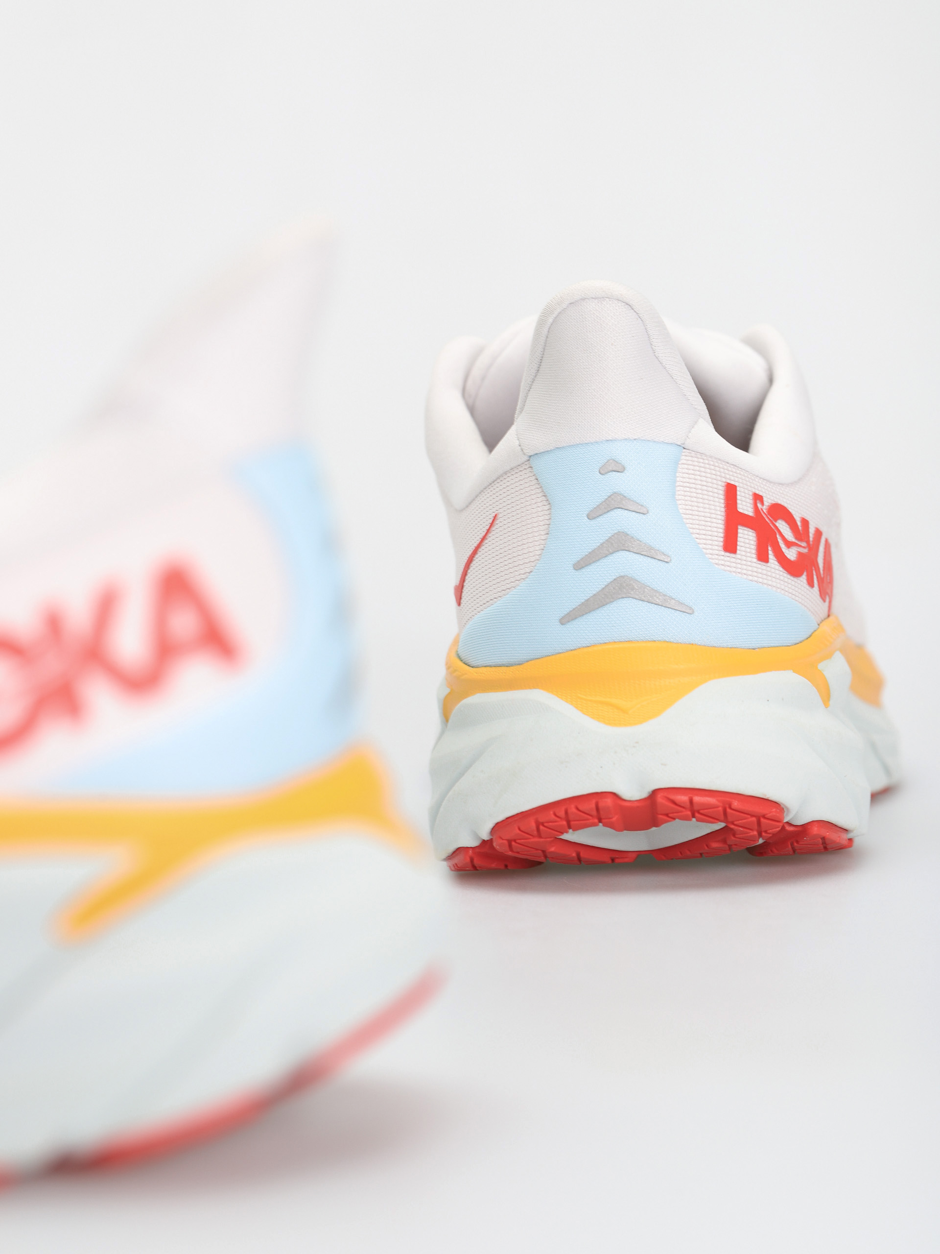 Hoka One One Clifton 8 Cipők (nimbus cloud/blanc de blanc)