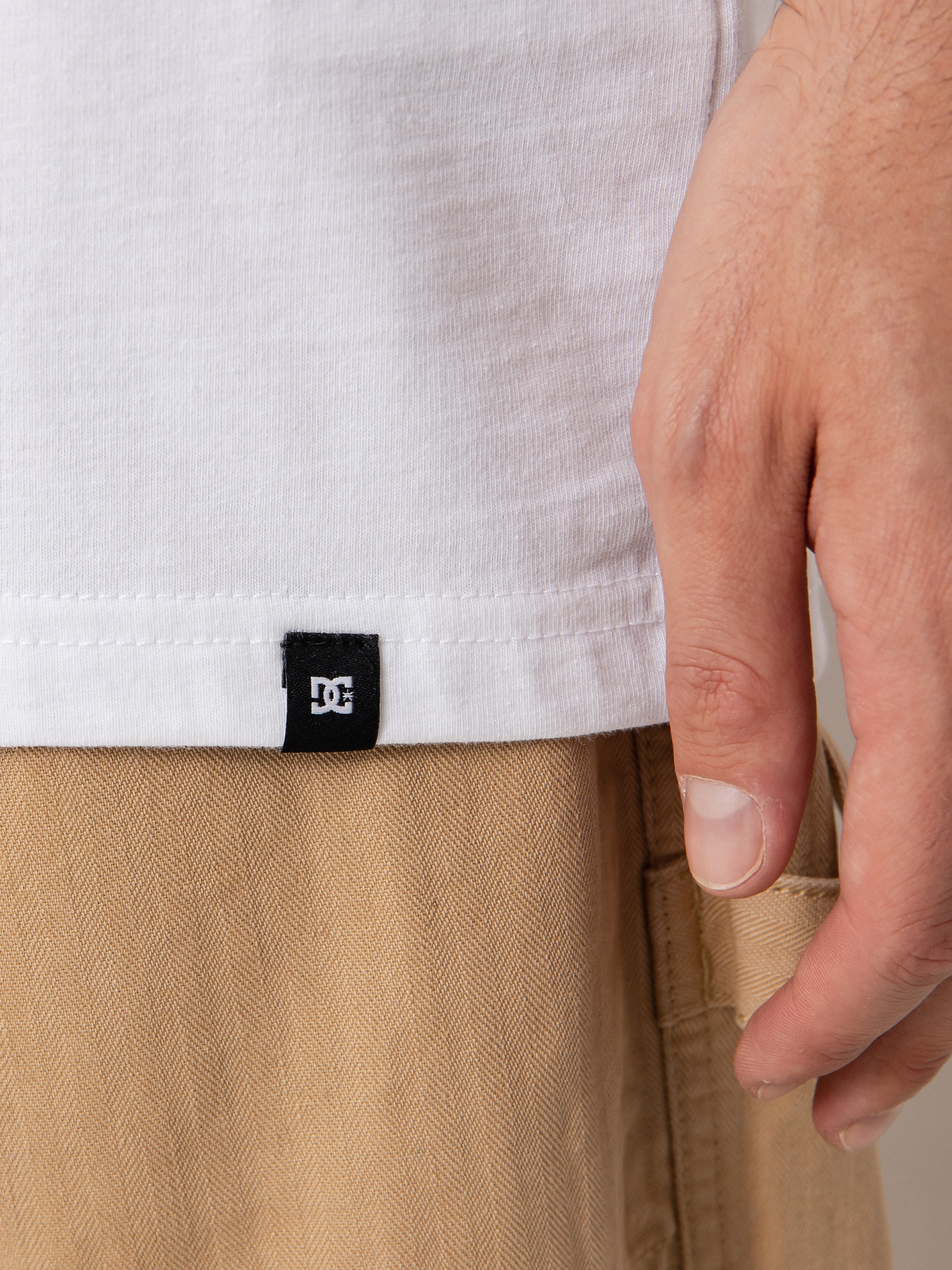 DC Corner Pocket póló (white)