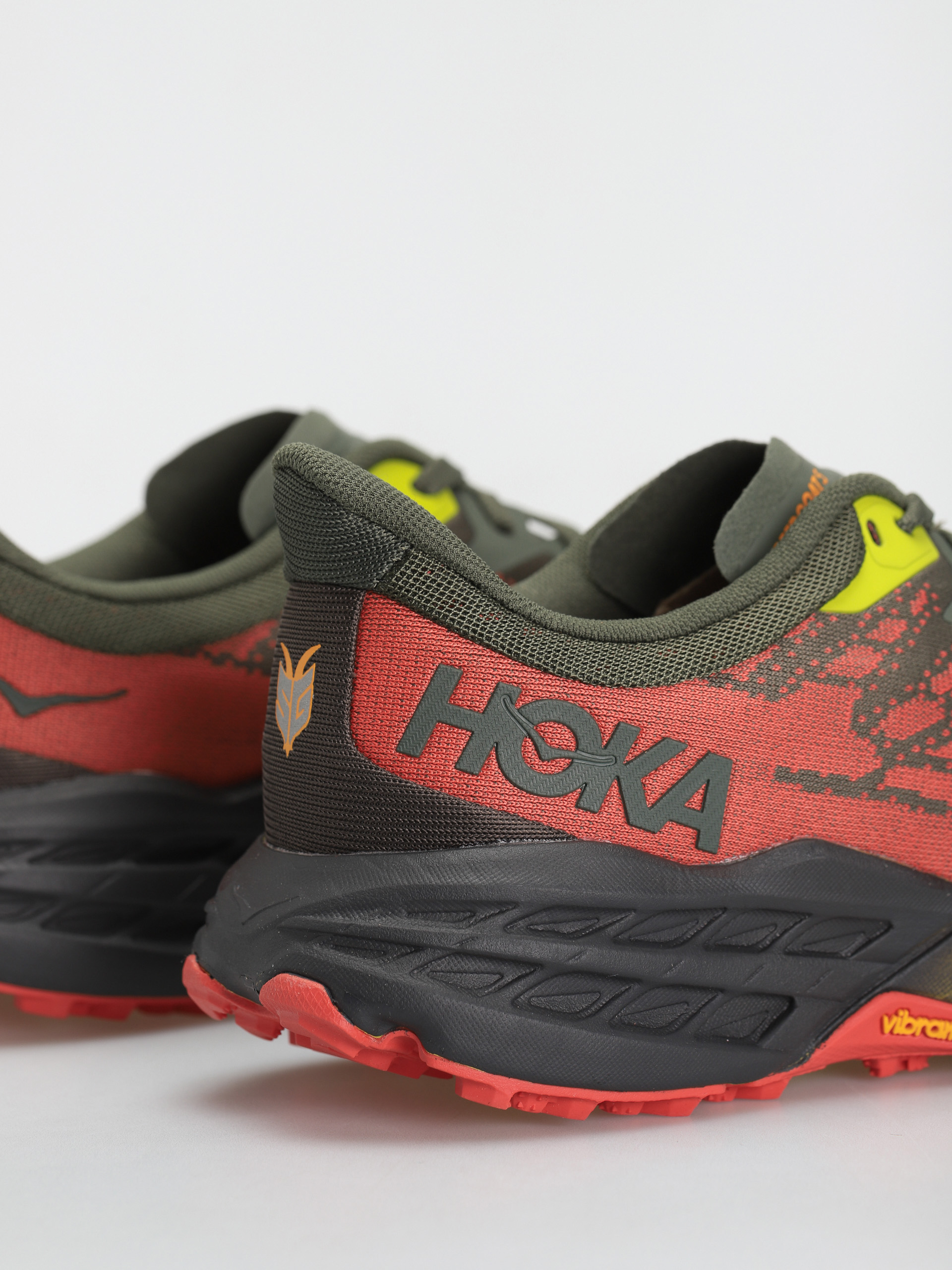 Hoka Speedgoat 5 Cipők (thyme/fiesta)