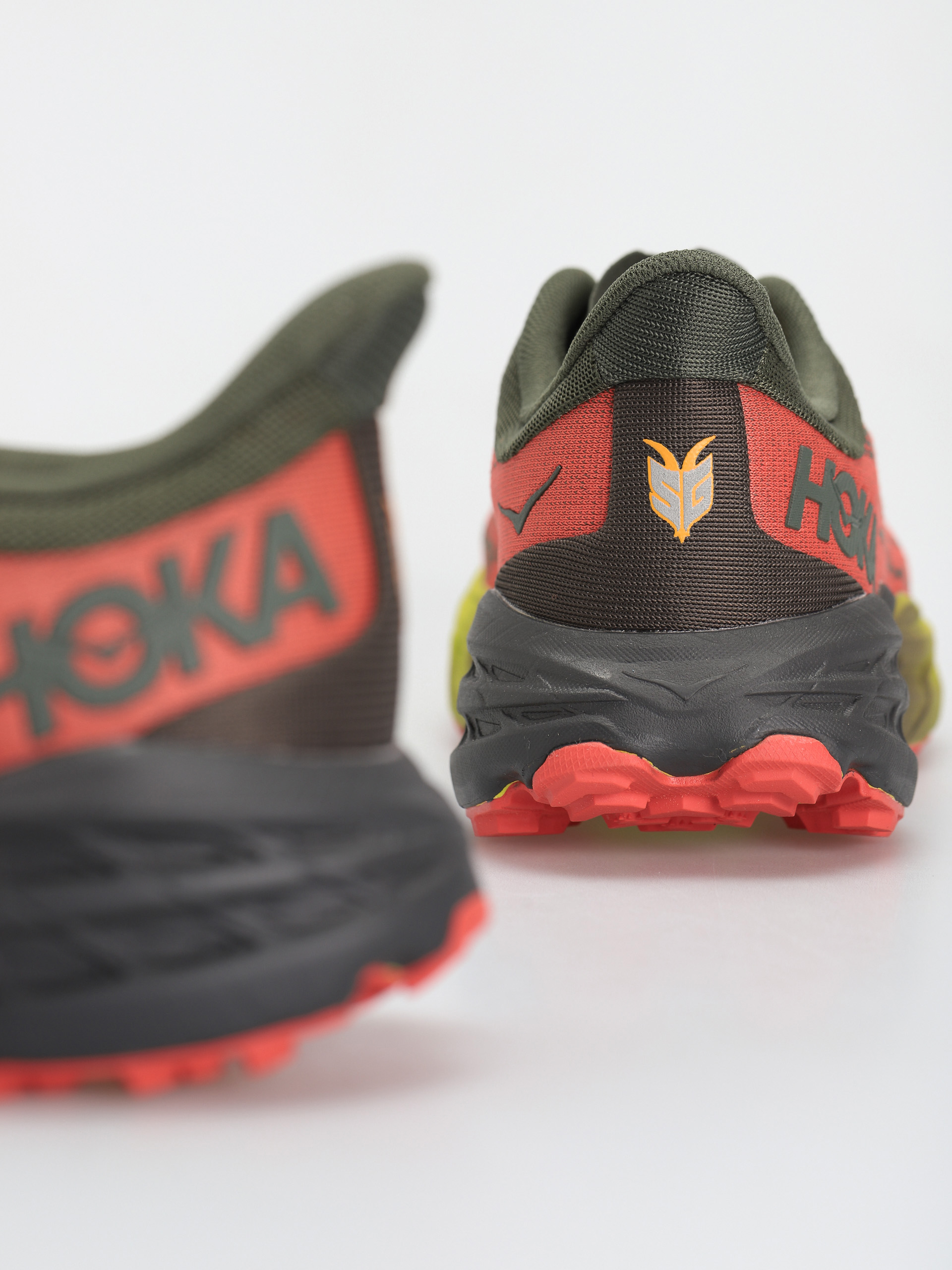 Hoka Speedgoat 5 Cipők (thyme/fiesta)