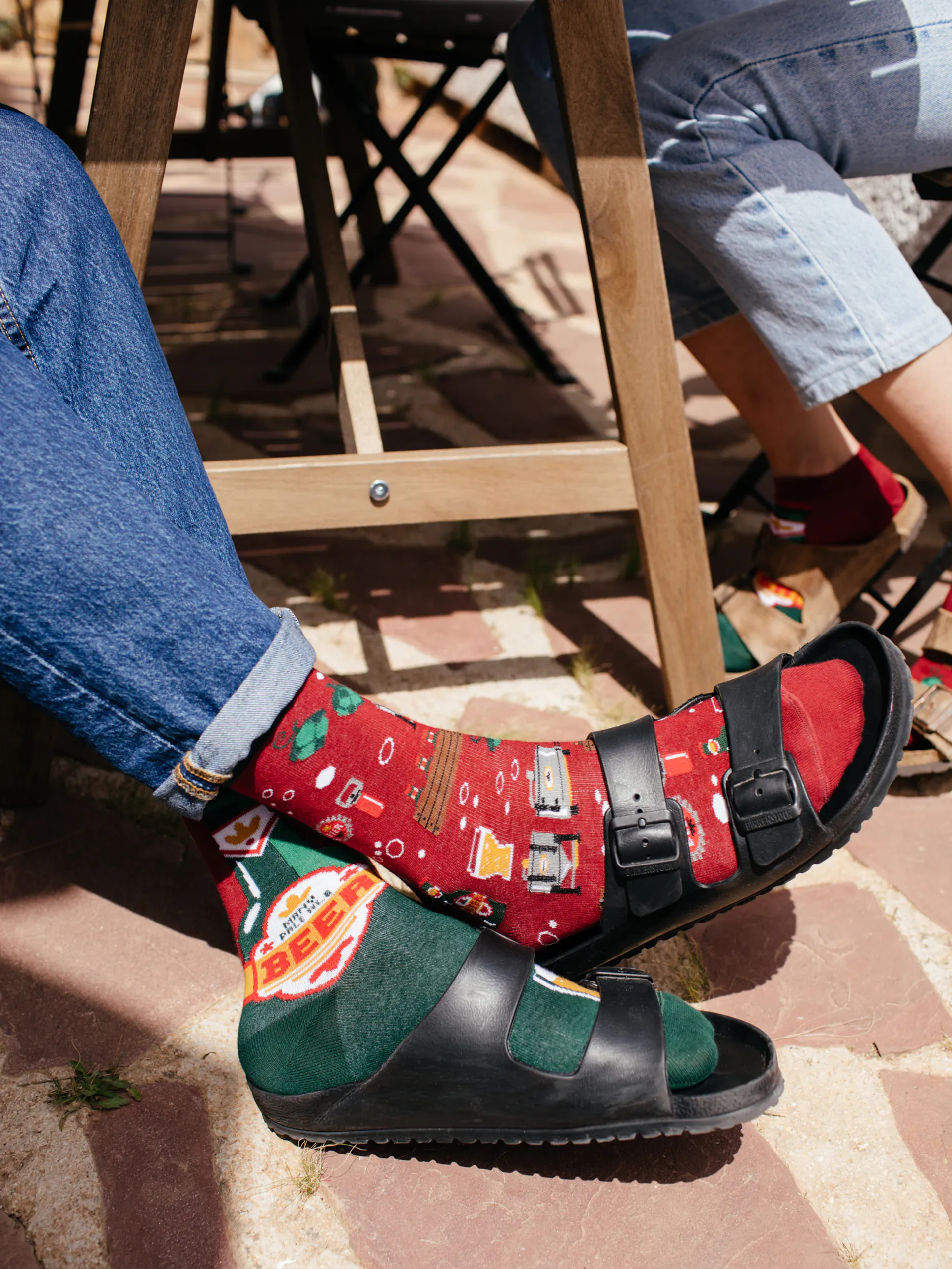 Many Mornings Many Pale Ale Zokni (burgundy/green)