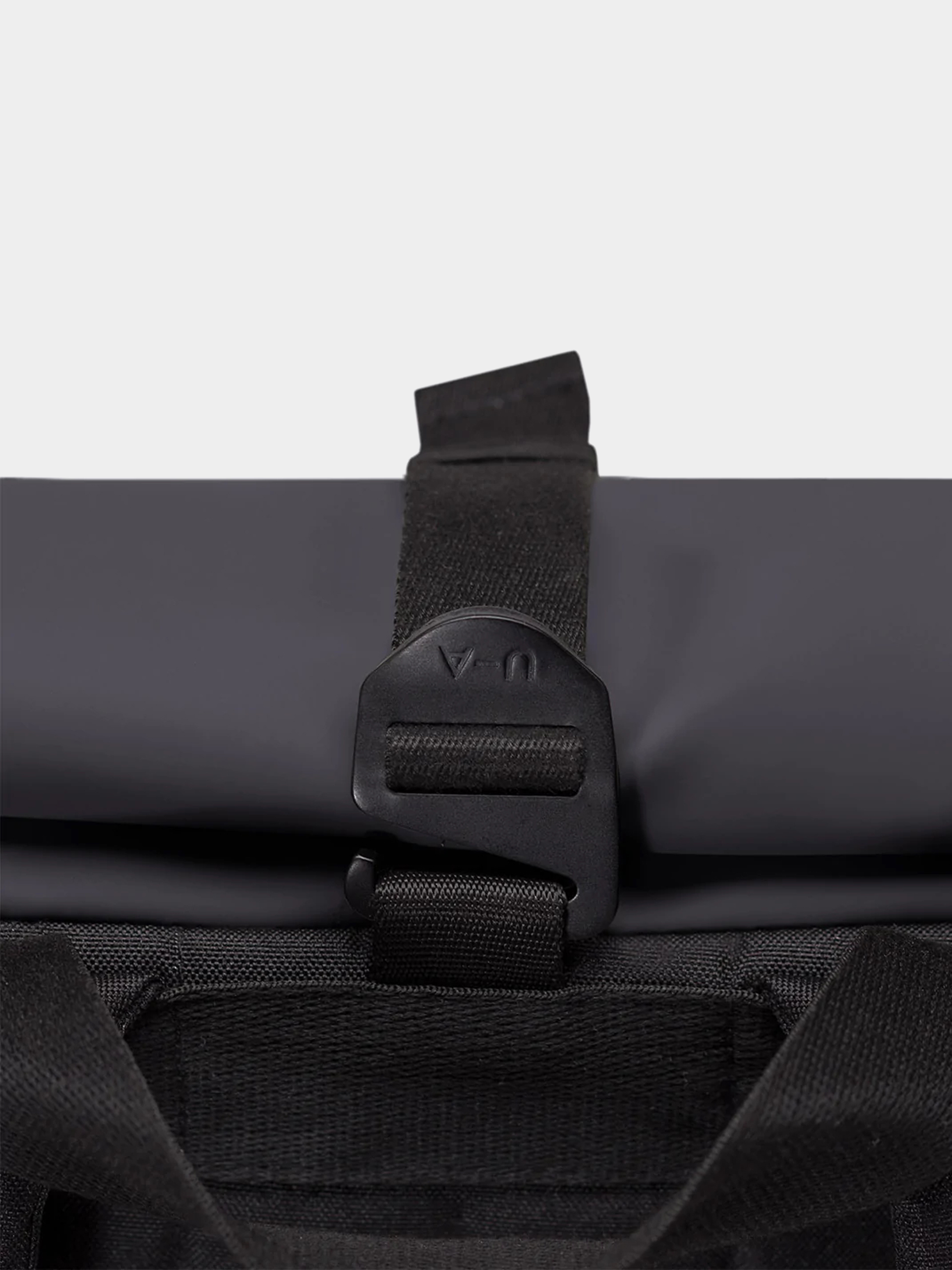 Ucon Acrobatics Vito Medium Lotus Hátizsák (black)