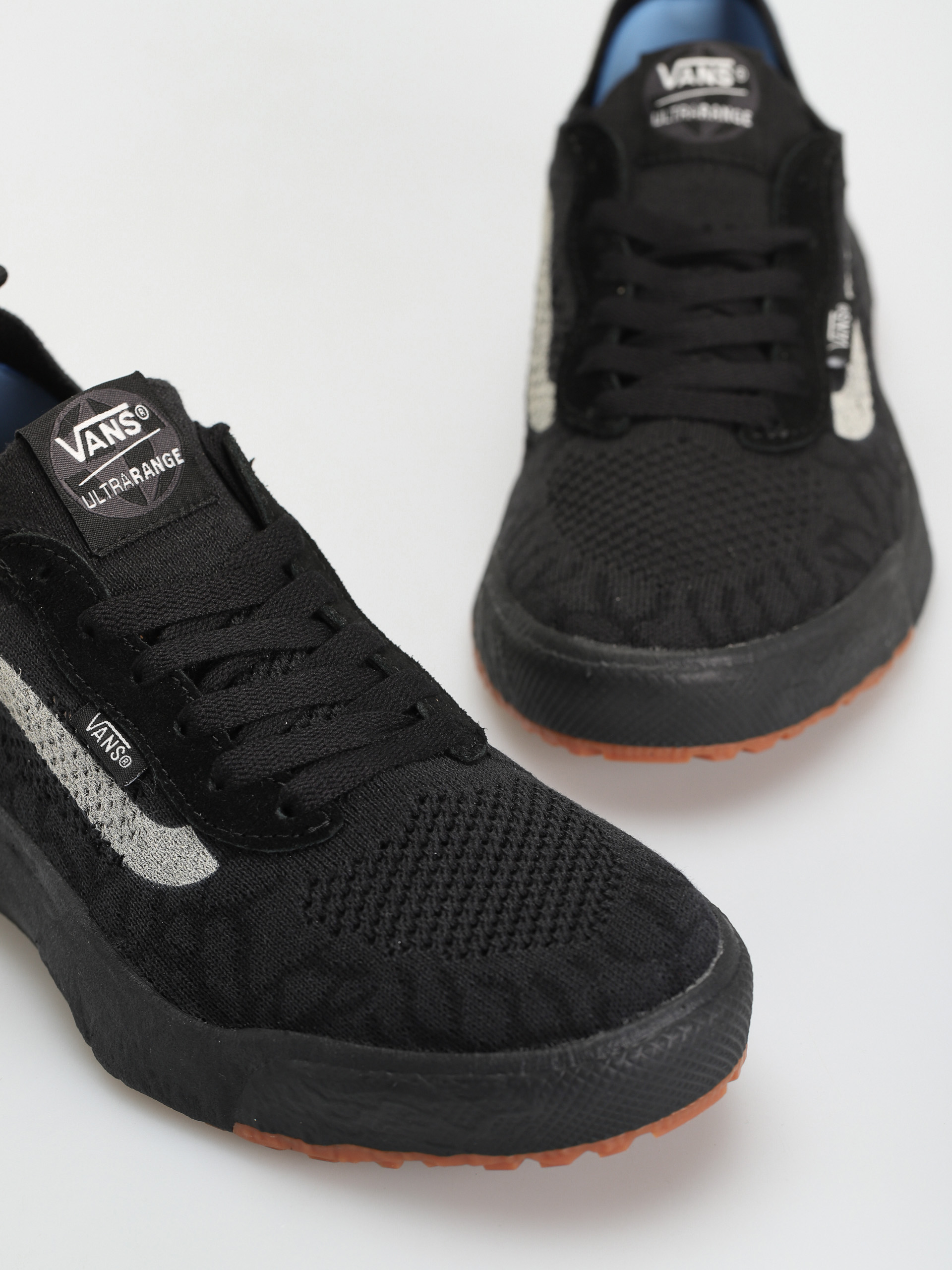 Vans Ultrarange Vr3 Cipők (black/pirate black)