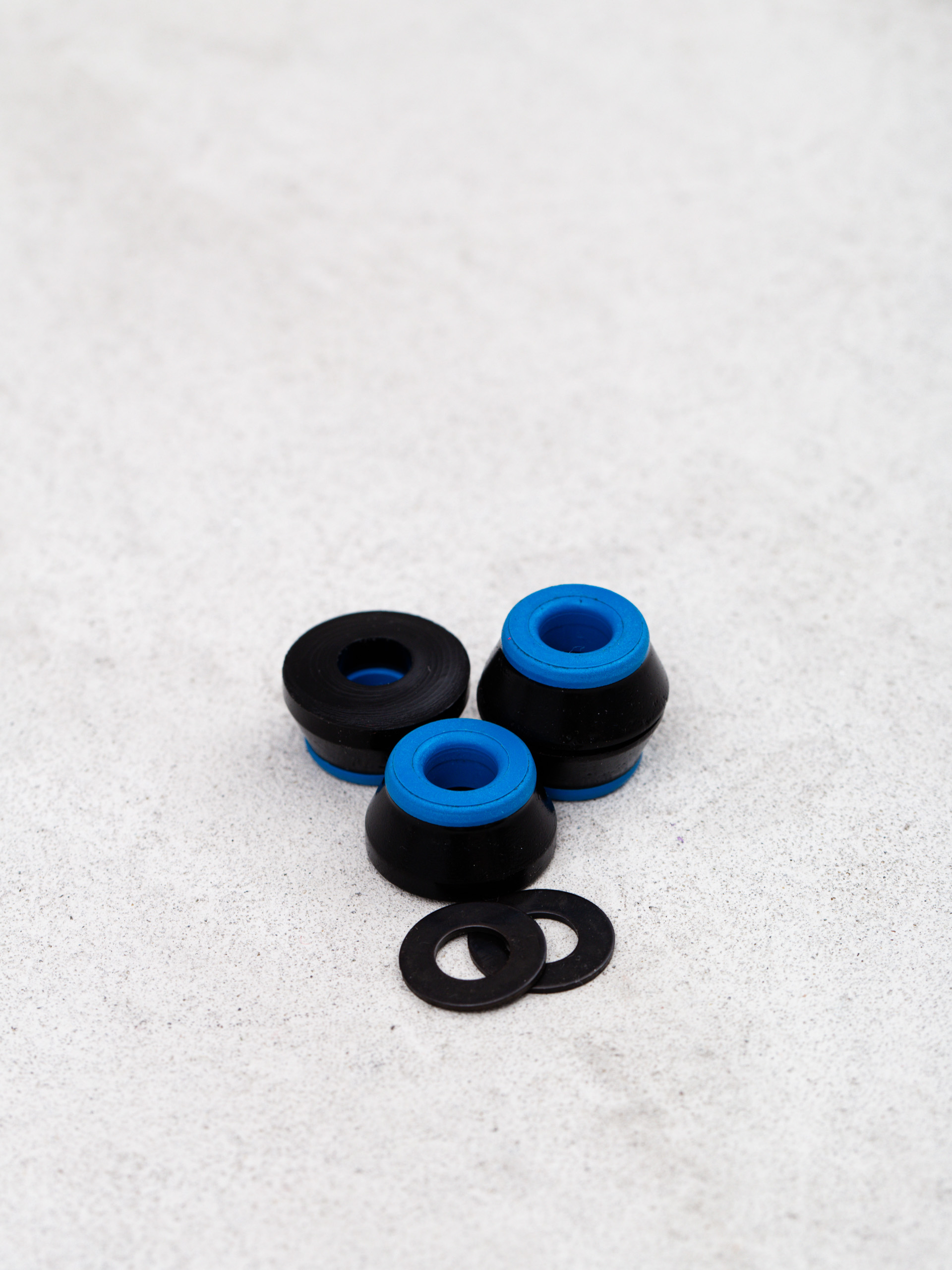 Bones Hardcore Bushings Soft Gumipogácsa (black/blue)