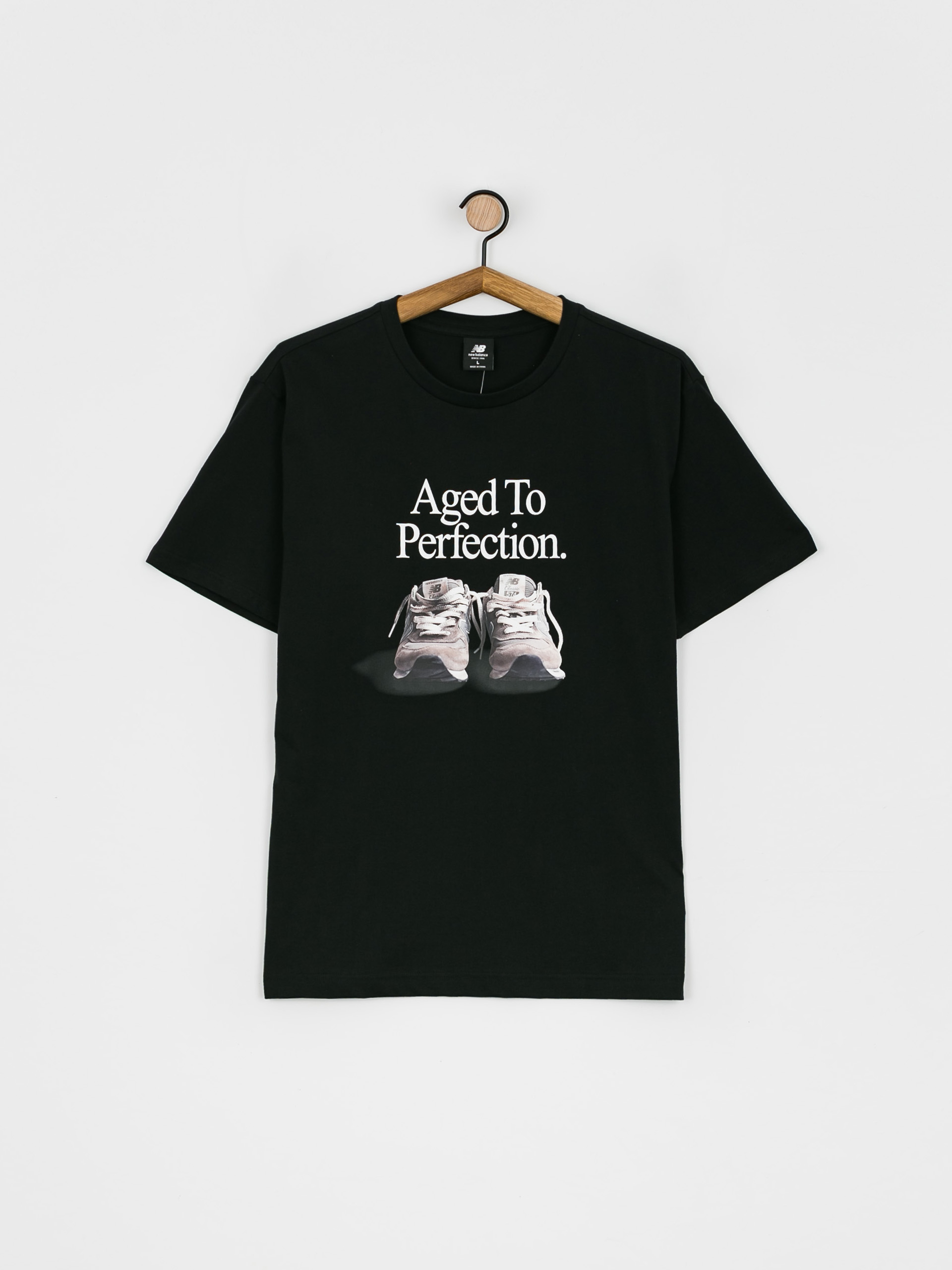 New Balance Athletics Legacies Perfection póló (black)