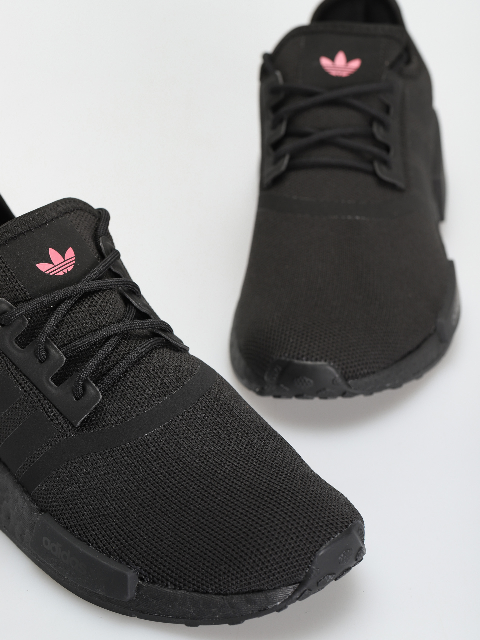 adidas Originals Nmd R1 Primeblue Cipők Wmn (cblack/cblack/sopink)