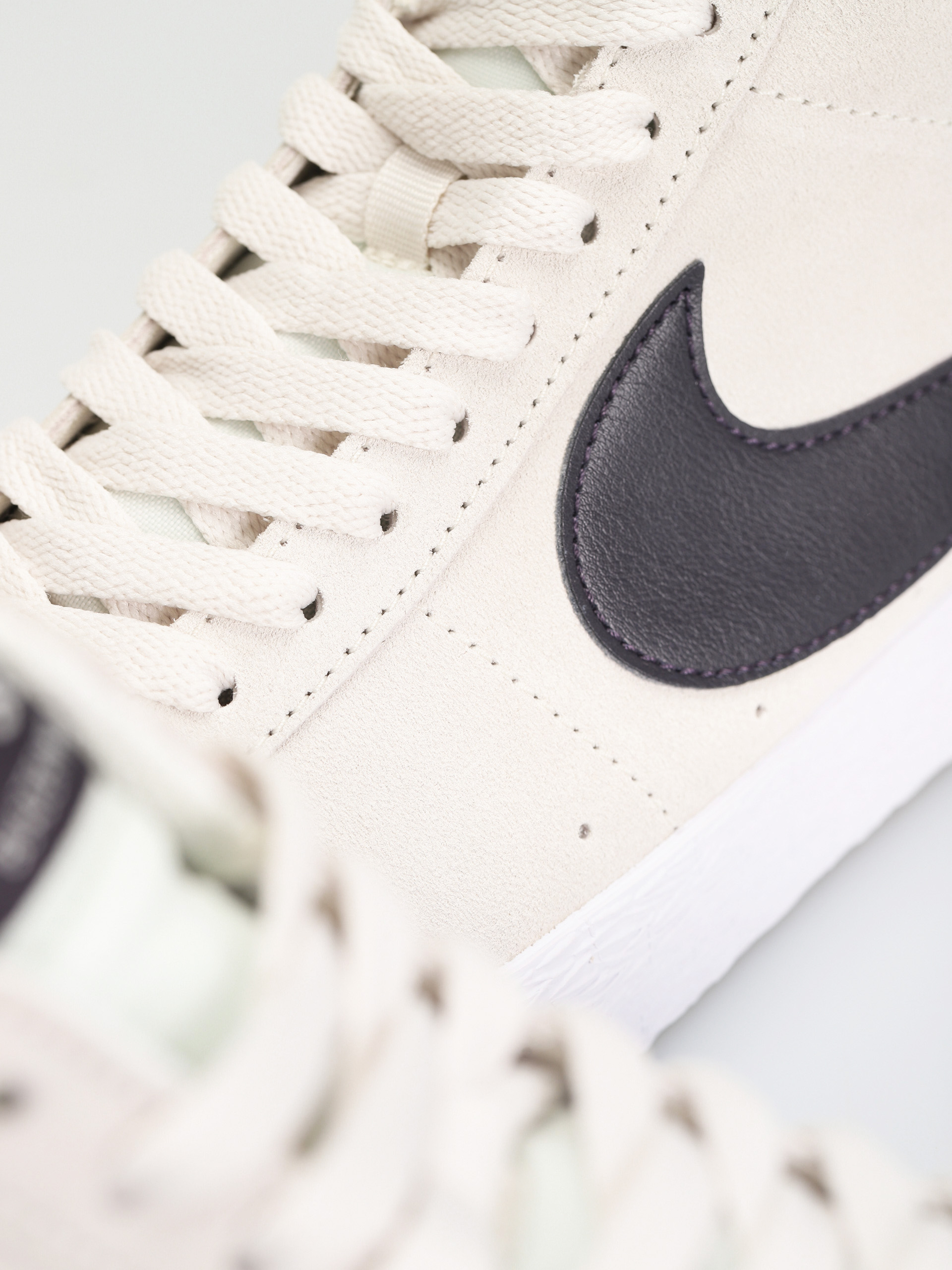 Nike SB Zoom Blazer Mid Cipők (phantom/cave purple phantom white)